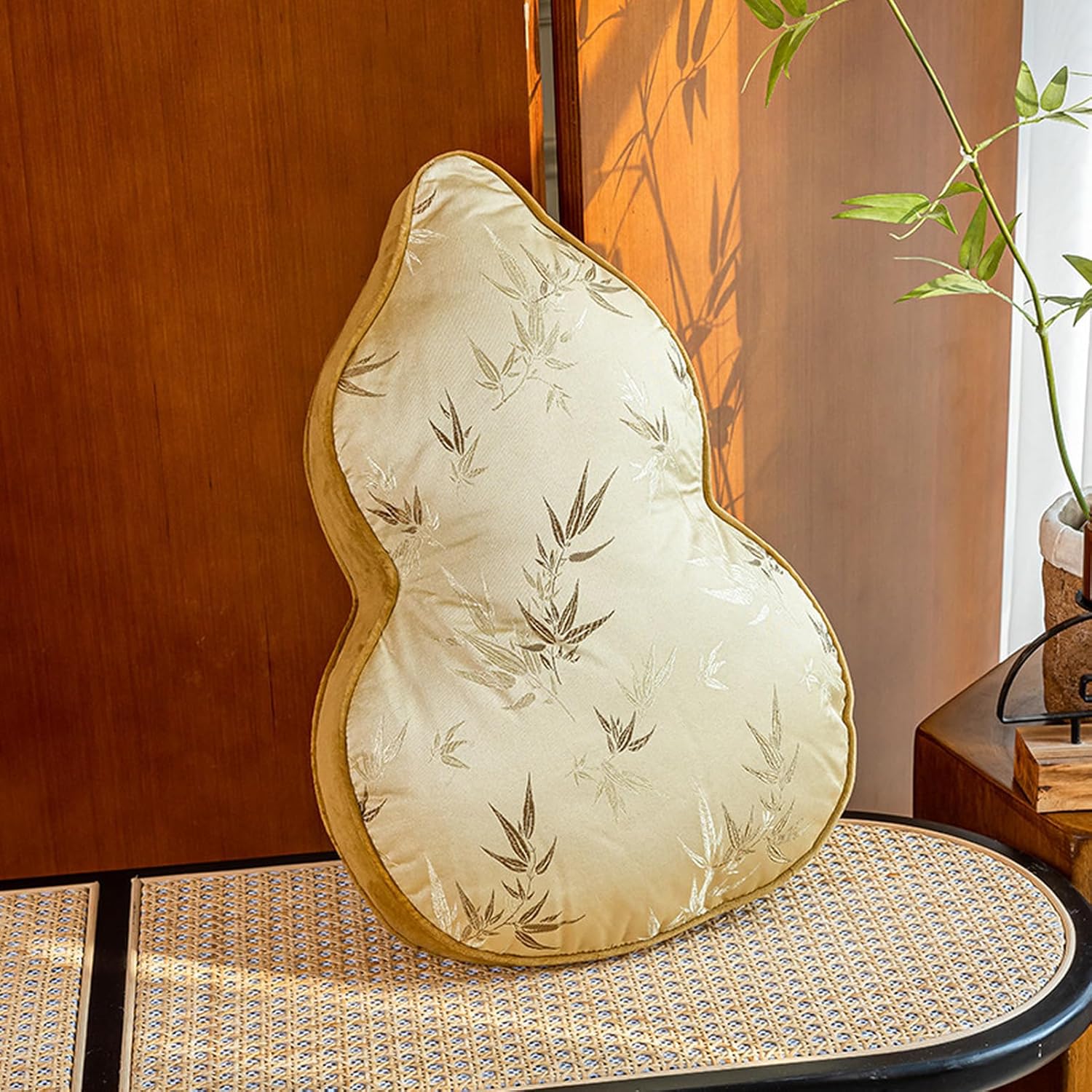 NASFH 背もたれクッション 中華風 ゴールド 抱き枕 50*34 通気性 疲労を防ぐ 仮眠用 背当て ベッド ソファ クラッシッ