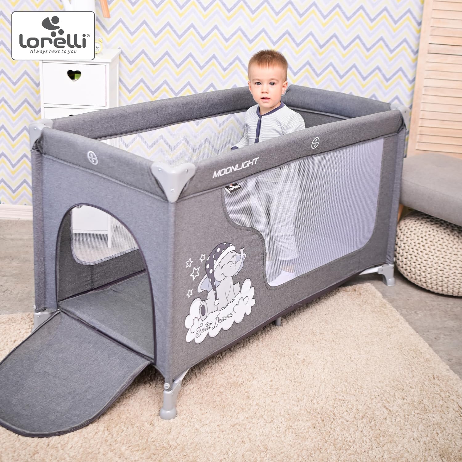 Lorelli Babybett und Laufstall Moonlight 2 in 1 mit Seiteneingang, Kinderbett ab Geburt bis 15 kg, Baby Reisebett, faltbar inkl. Transporttasche, braun