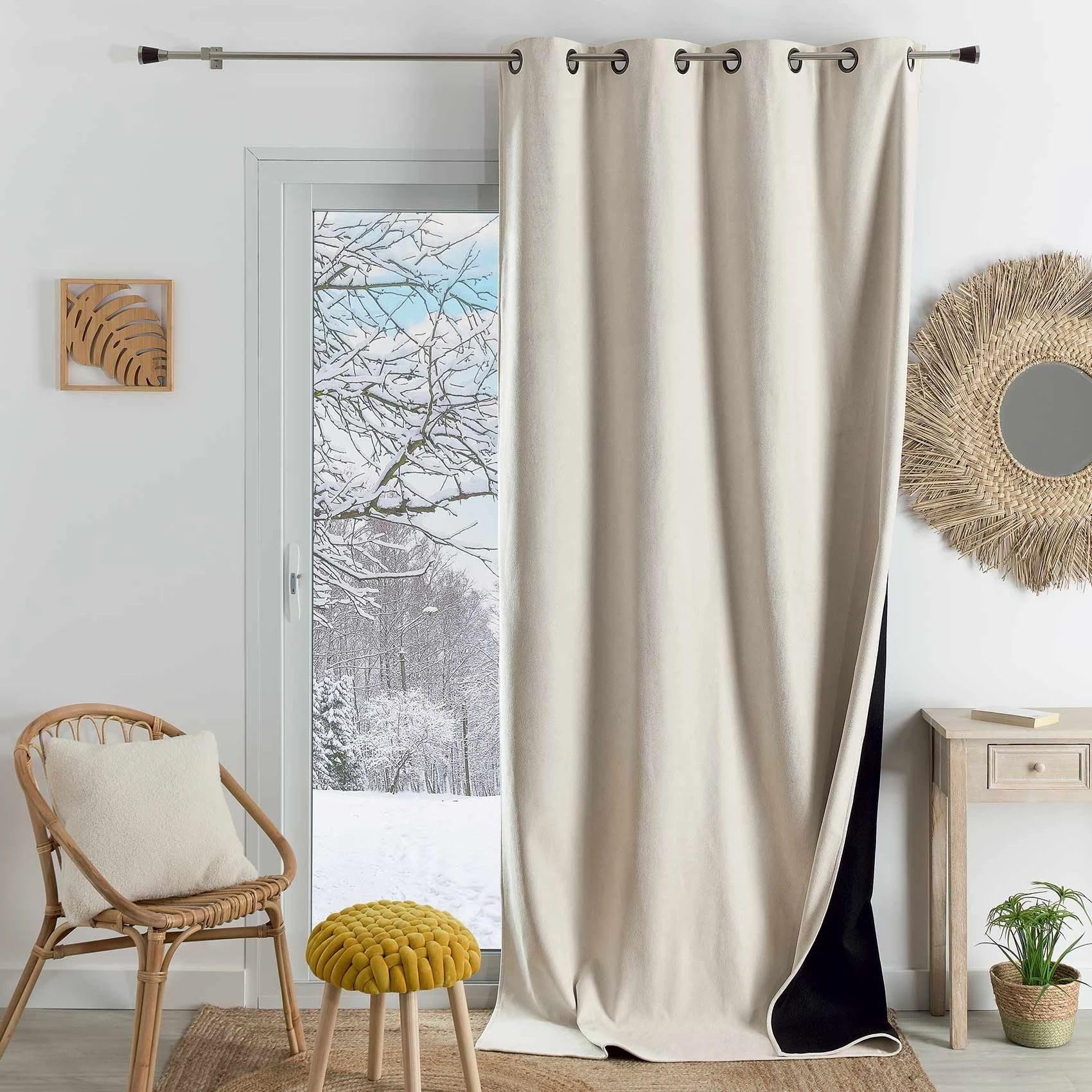 QABANE - Rideau Thermique Phonique et Semi Occultant KONFOR - Flanelle Polyester - Uni - Double Face - Isolation Thermique et Phonique - Réduction Bruit 5dB - Prêt à Poser - 140 x 260 cm - Blanc Cassé