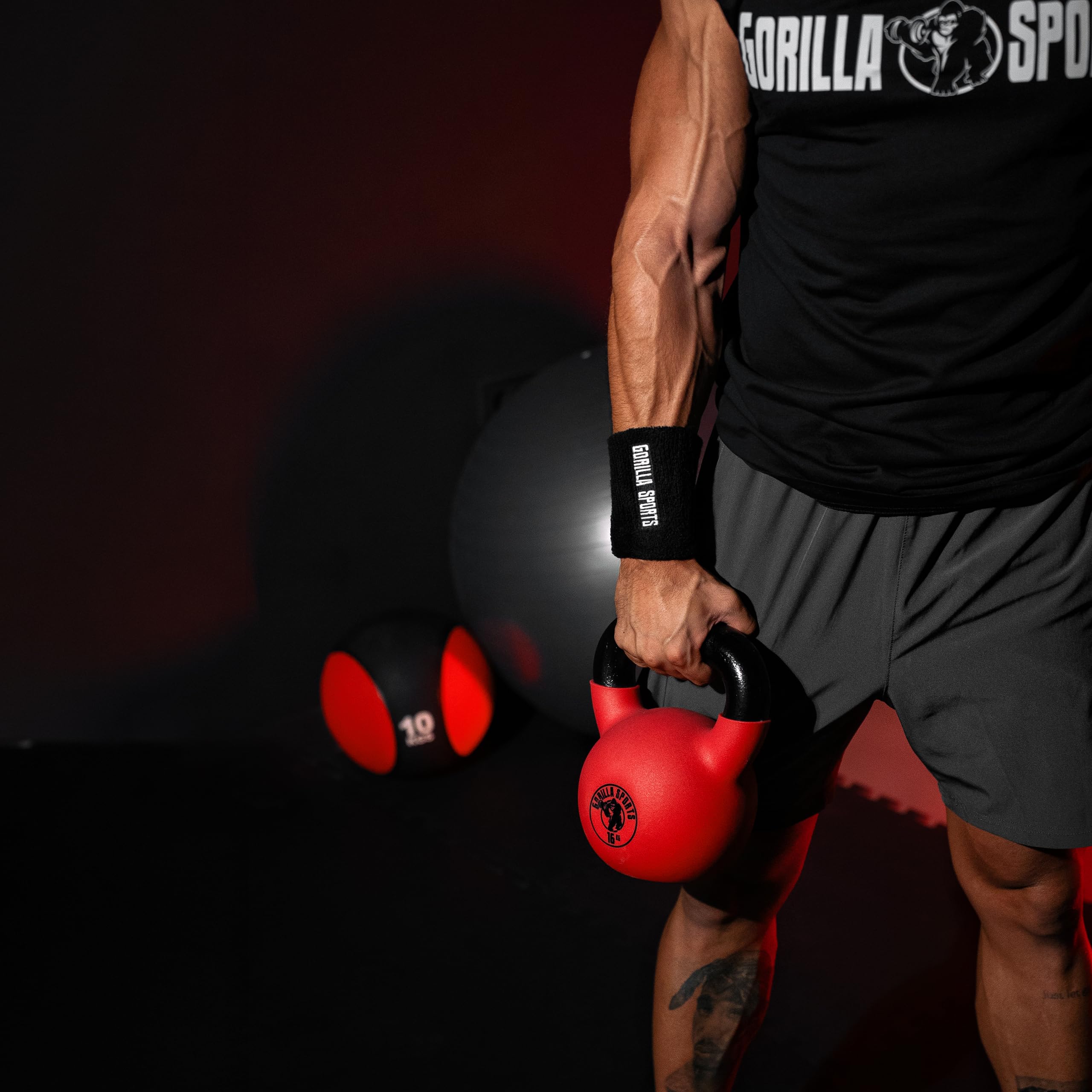 GORILLA SPORTS® Kettlebell - Poids de 2 à 32 kg, Individuel/Ensemble, avec Poignée, Fonte, Revêtement en Vinyle - Bouilloire de Poids, Haltère à Boule, Musculation, Entraînement, pour Fitness, Gym