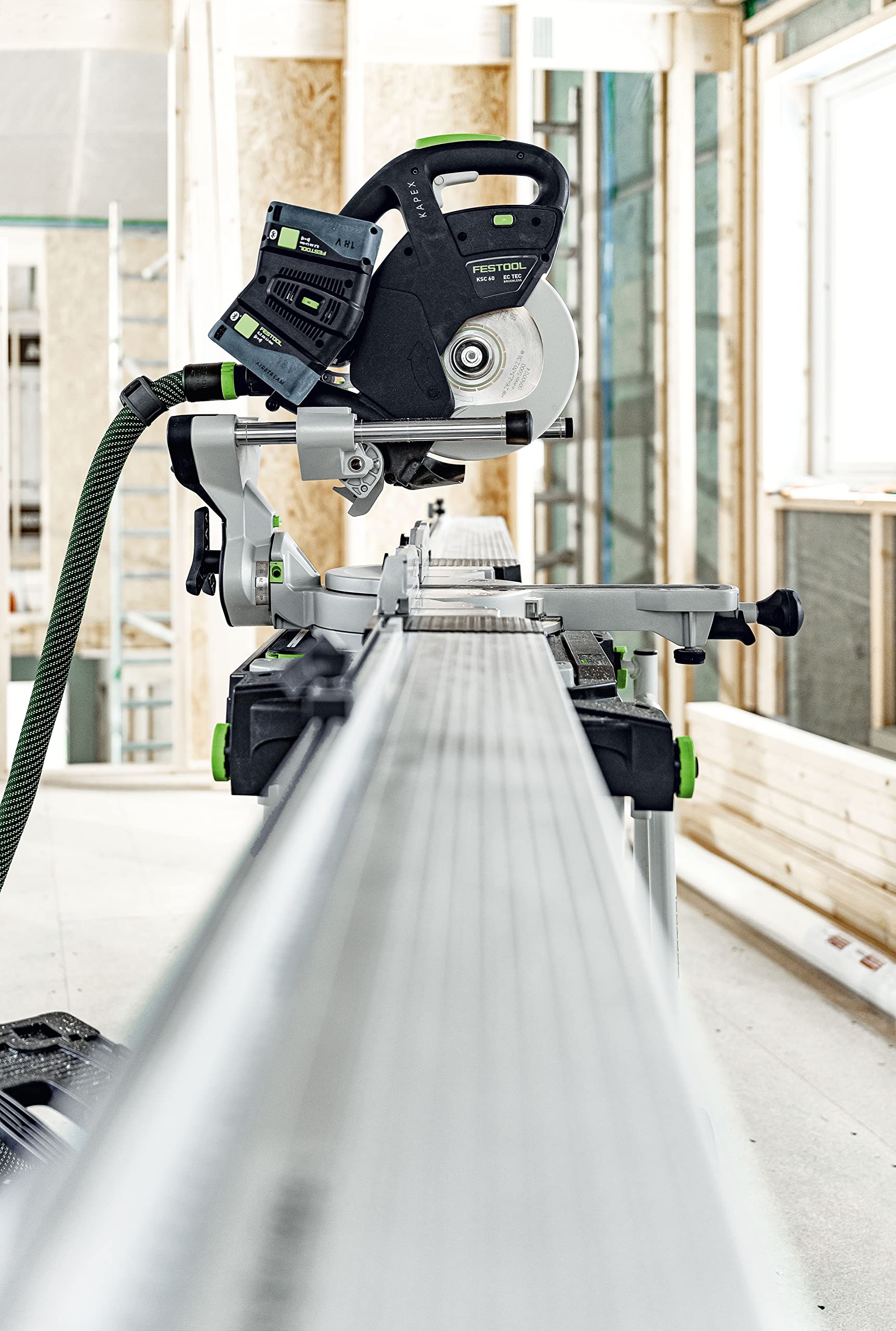Festool Scie à onglet sans fil KSC 60 EB-Basic