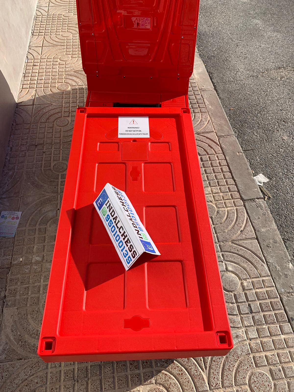 Remorque de remorque pour camion Actros 4X4 de 12 V couleur rouge, roues en plastique avec bande de roulement en caoutchouc