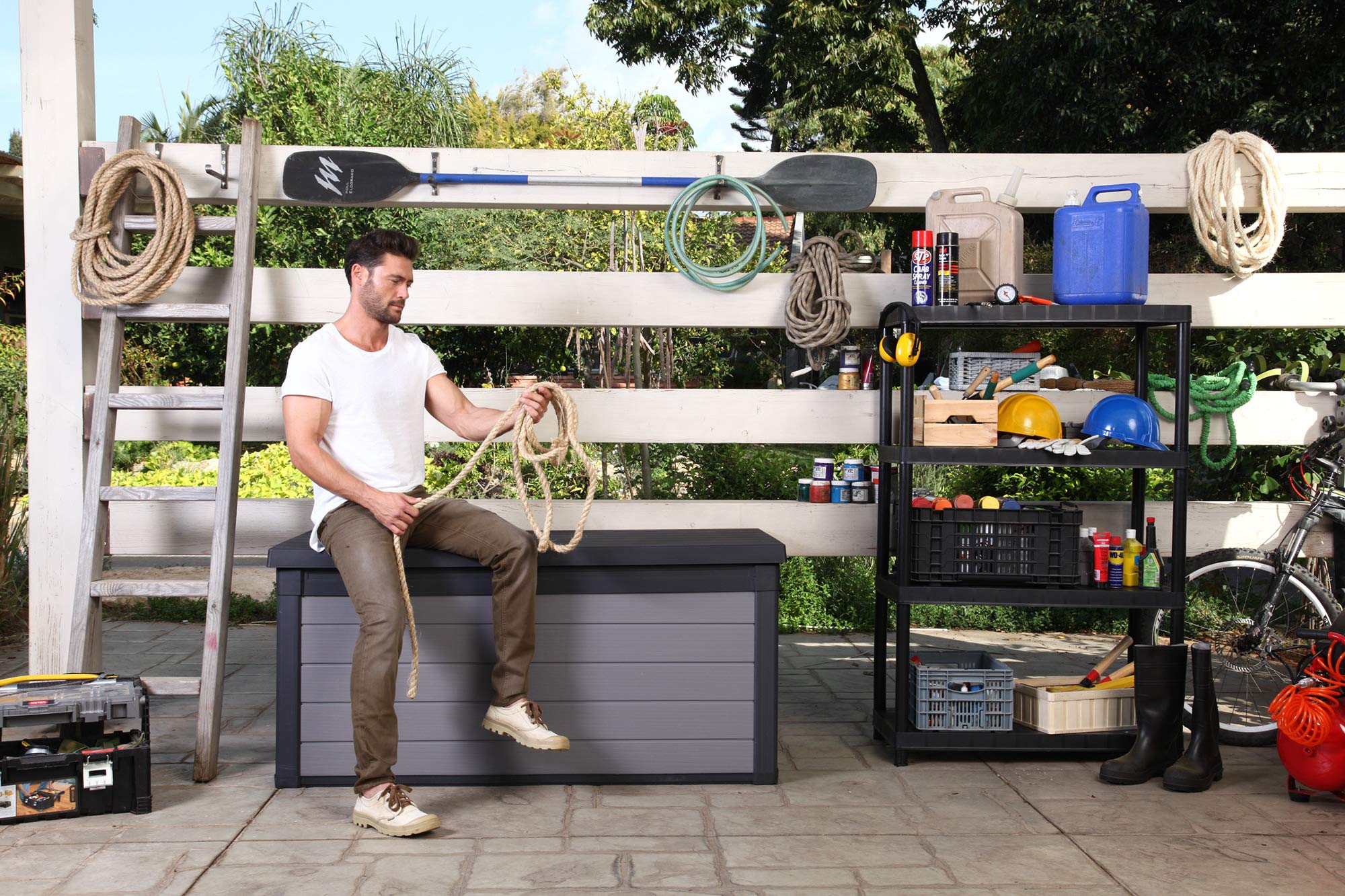 Ondis24 Keter Kissenbox Gartenbox XXL wasserdicht (570 Liter), Outdoor Auflagenbox, Premier Box, Sitztruhe, Kissentruhe Garten, Sitzbank