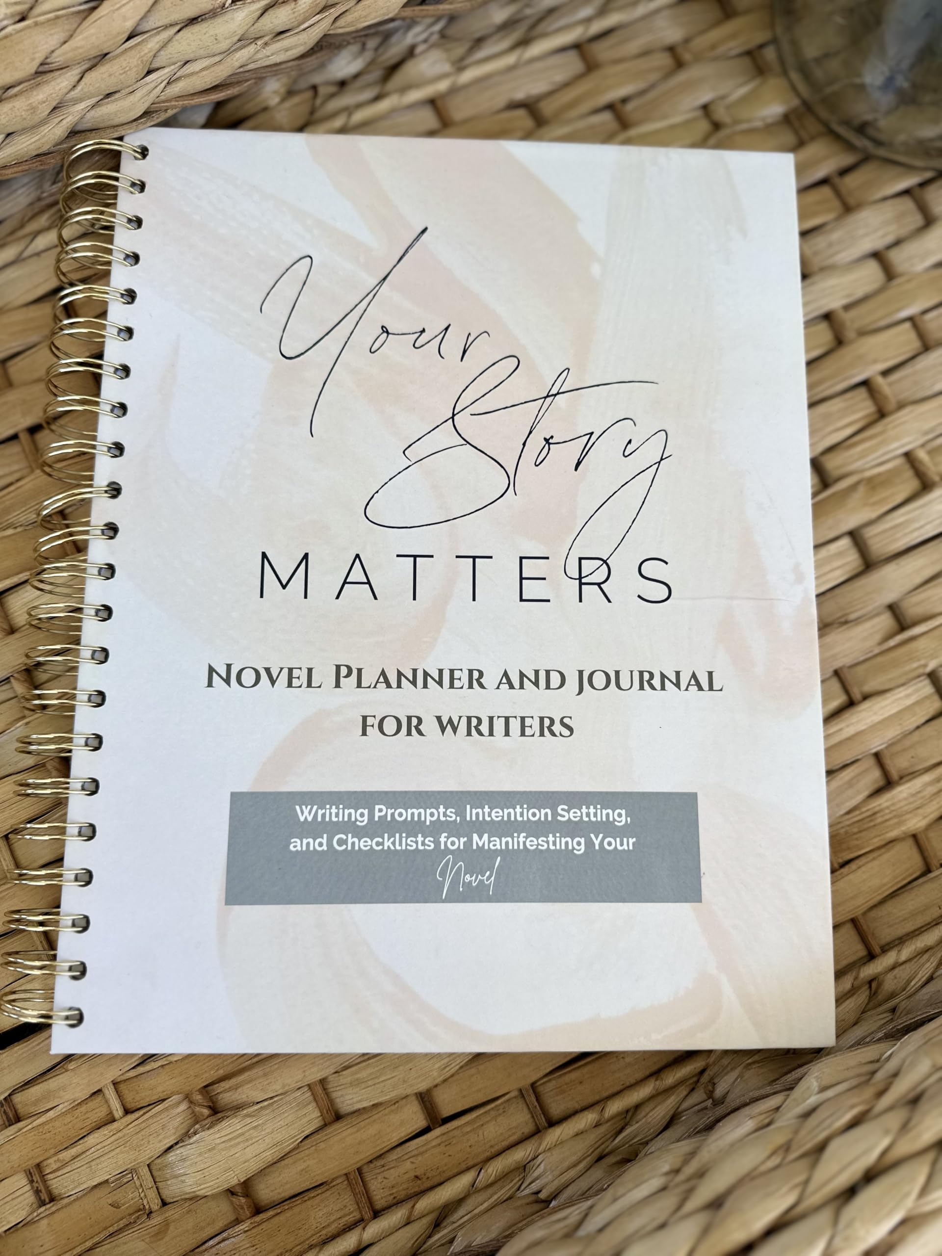 Your Story Matters: Guided Journal Notebook for New and Seasoned Writers (Manifest Your Book Idea)