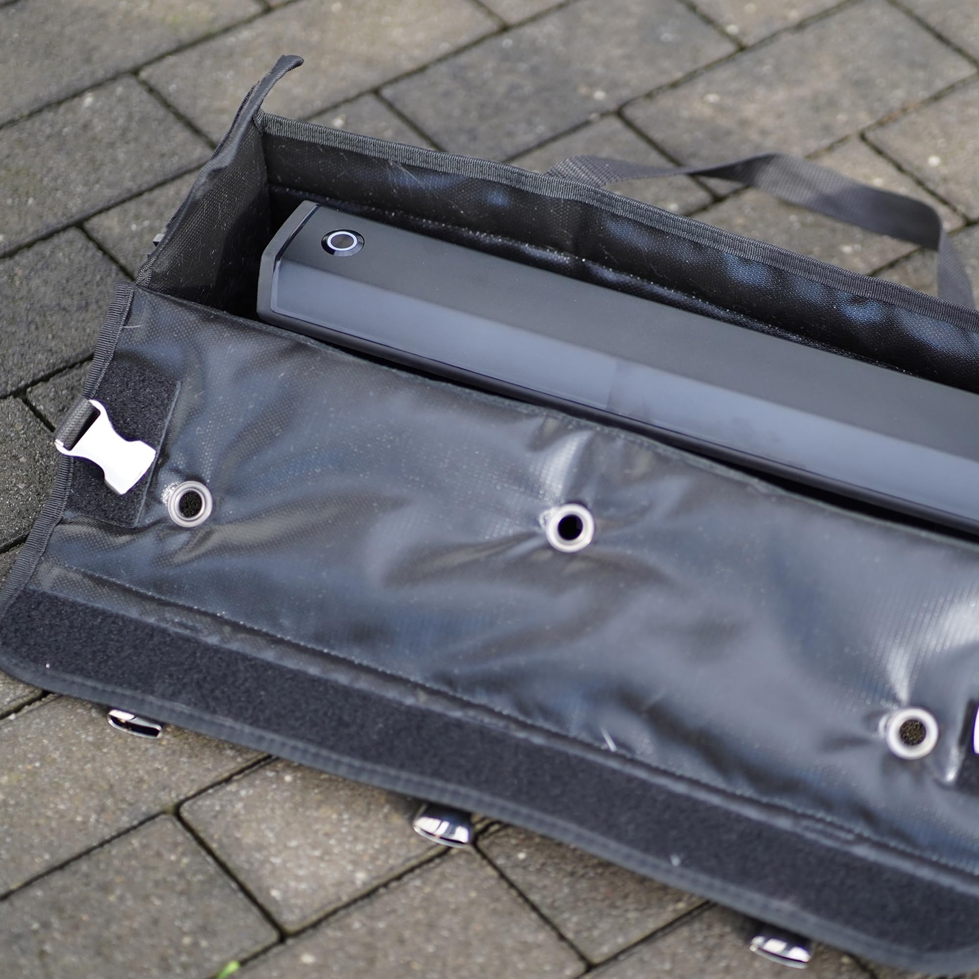 Prophete E-Bike Akku-Tasche L, Hochwertig, Aufprallschutz, Zum Lagern, Laden & Transportieren, Aufbewahrungs- und Ladetasche für E-Bike-Akkus