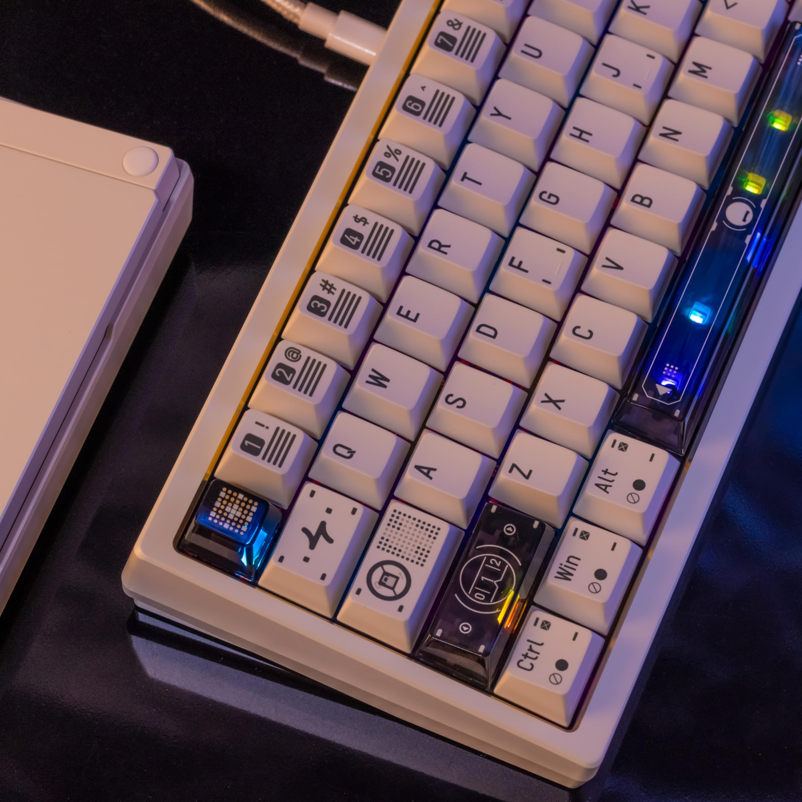 Amazon | WOBKEY ZEN 65 RT/TTC KOM POMスイッチ搭載 FR4プレート 0.01