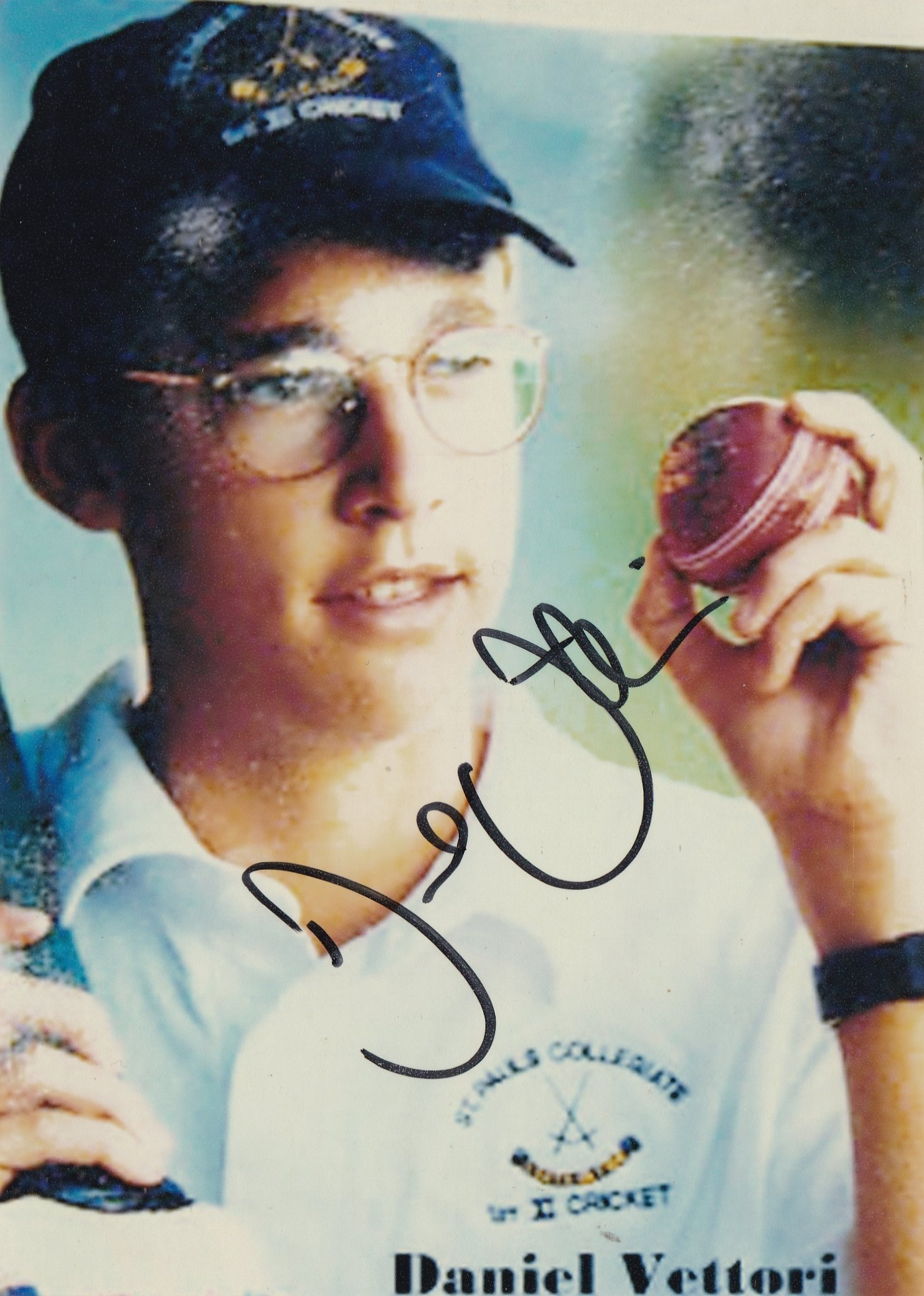 Daniel Vettori Cricket Player Photograph-image-40