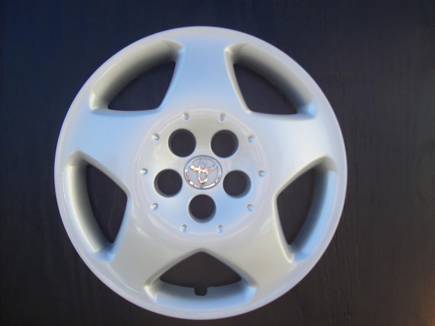Amazon.com: 2003 to 2008 Toyota Corolla Hubcap 15 Factory Original ...