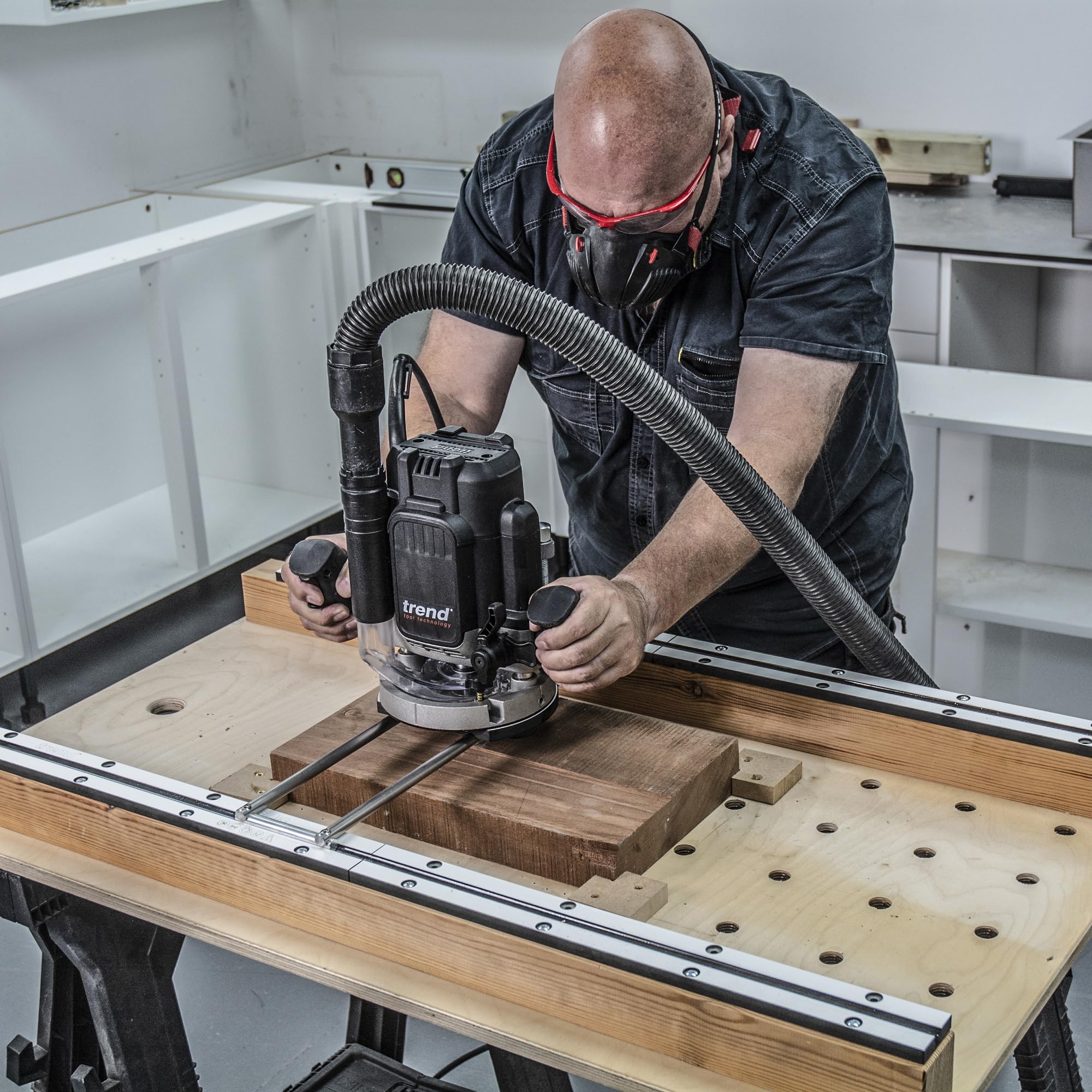 Trend Gabarit de surfaçage, gabarit compact adaptable pour les travaux d'aplanissement, de surfaçage et de tranchée sur des matériaux de forme large ou irrégulière, RS/JIG