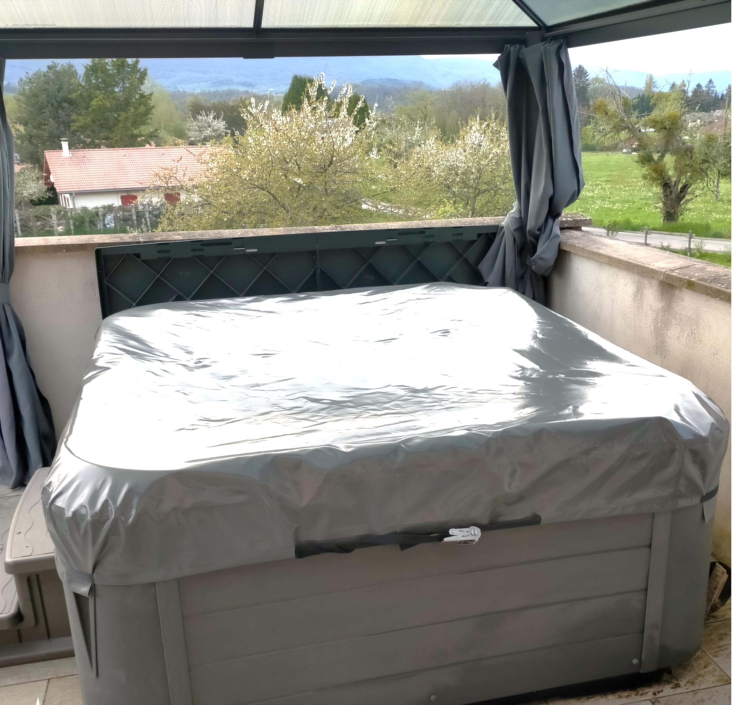 Couverture Cov'In pour Spa Intérieur - Spa Inférieur à 2,6m x 2,6m - Bâche Sable