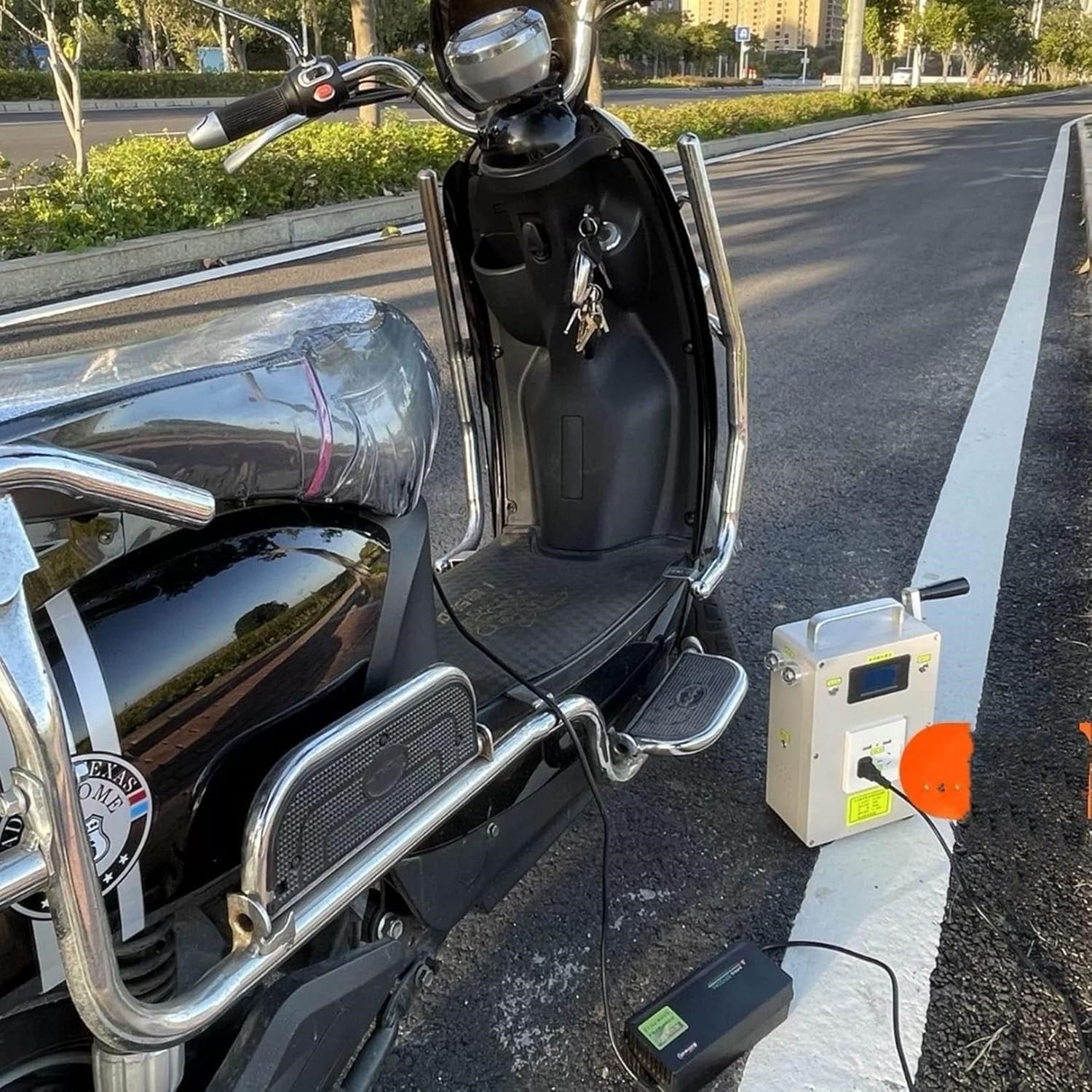 Generador Manivela 500 W, 200 WH, Estación Energía Portátil 62400 Mah con Toma De Corriente, Generadores Energía Móviles 220 V Ca/CC/USB, Fuente Alimentación Emergencia para Acampadas.
