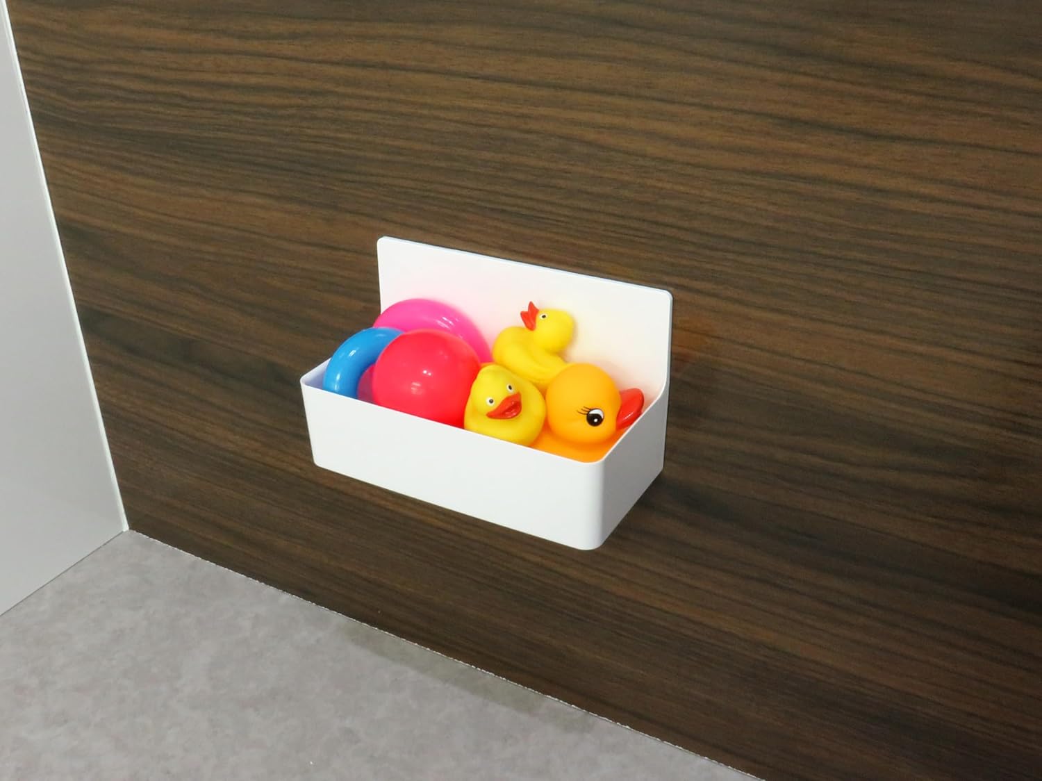 東和産業 Towa Sangyo Bathroom Rack, White, Approx. 7.6 x 3.7 x 4.4 inches (19.2 x 9.4 x 11.2 cm), Bathroom Magnet, Bath, Magnetic SQ Bath Socket, 39207 White