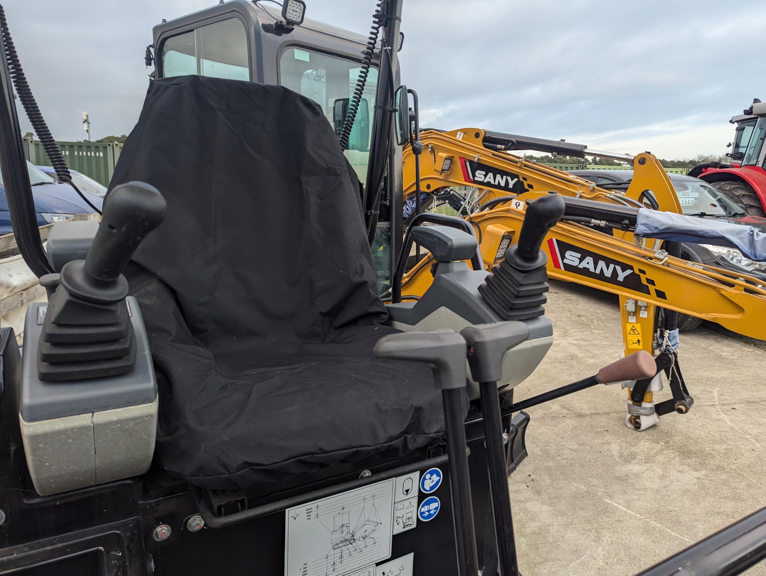 Housse de siège de tracteur | Pour tondeuse à gazon et chariot élévateur | Imperméable et robuste | Convient pour John Deere New Holland Massey Ferguson CASE Fendt JCB McCormick Claas | Protection de