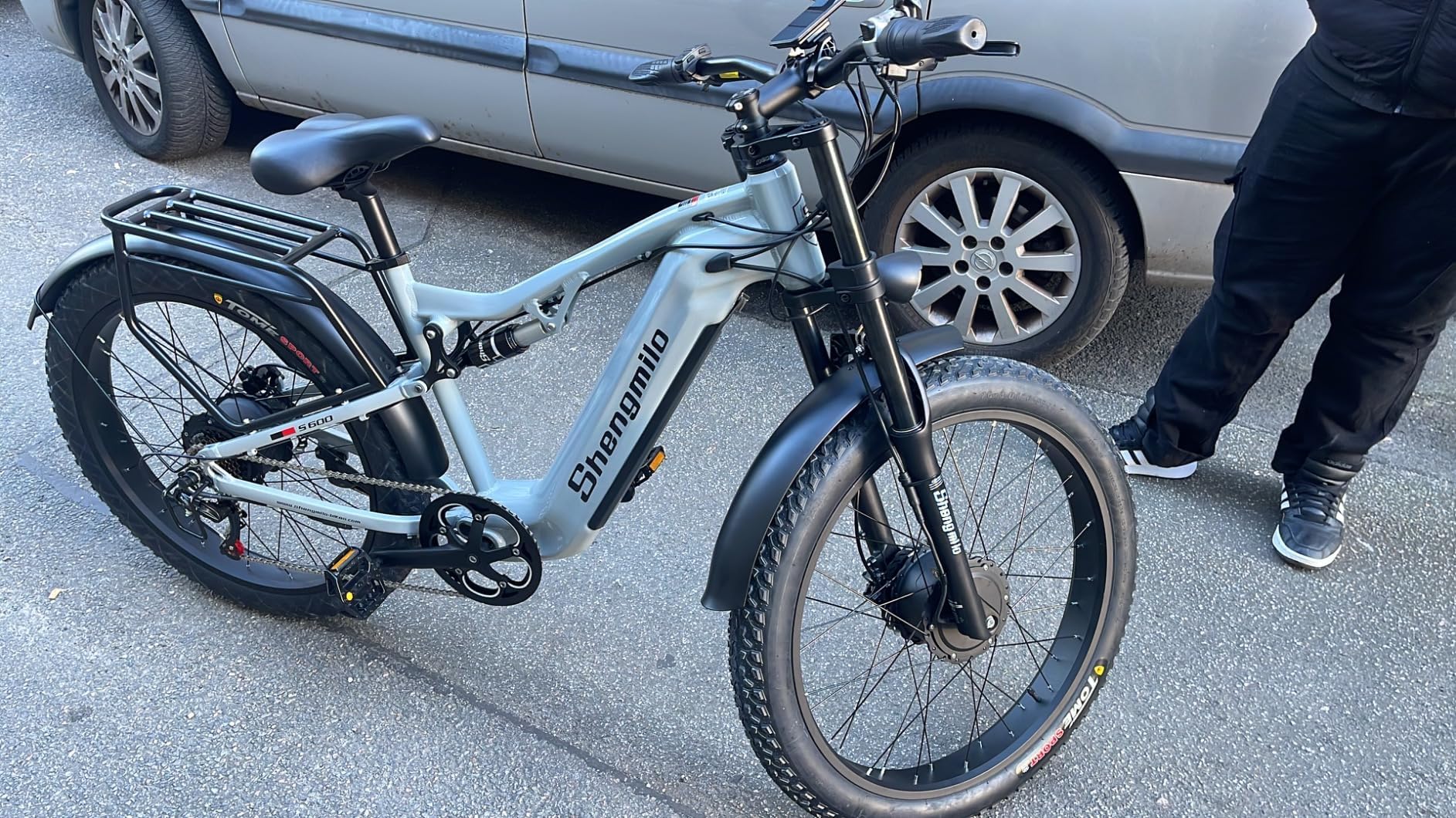 Shengmilo S600 Bicicletas eléctricas, 26 Pulgadas, neumáticos Anchos, batería de 840 WH con batería de Iones de Litio extraíble y 7 velocidades para Adultos y Hombres(Gris Mate)
