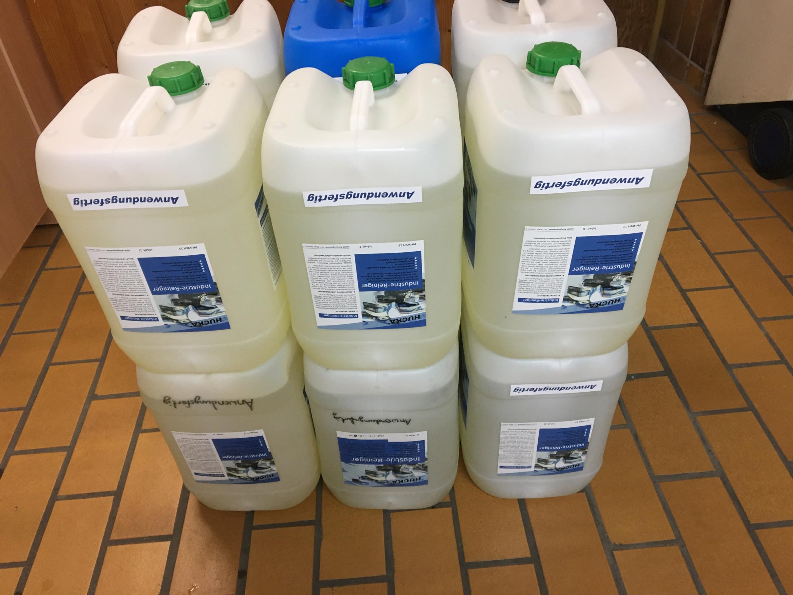 Industriereiniger - Konzentrat (10 Liter) - Werkstattreiniger für Böden, Maschinen, Anlagen und Fahrzeuge