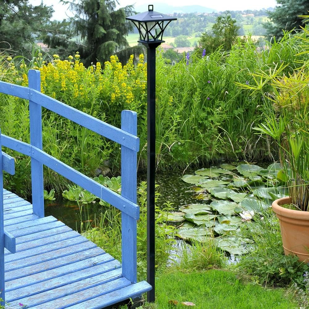 TERRE JARDIN - Lampadaire Solaire Exterieur, Noir 1,5 m - Lampe sur Pied Exterieur, LED 5 Lumens 0,03 W - Luminaire Extérieur LED, 2 Postions et 2 Niveaux - Lampadaire sur pied, Lanterne Classique