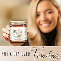 Vista 6 de Regalos de cumpleaños para mujeres Amistad - Vela de soja "Not a Day Over Fabulous", con champán sobre hielo Regalos de cumpleaños 40, 50, 60, 70