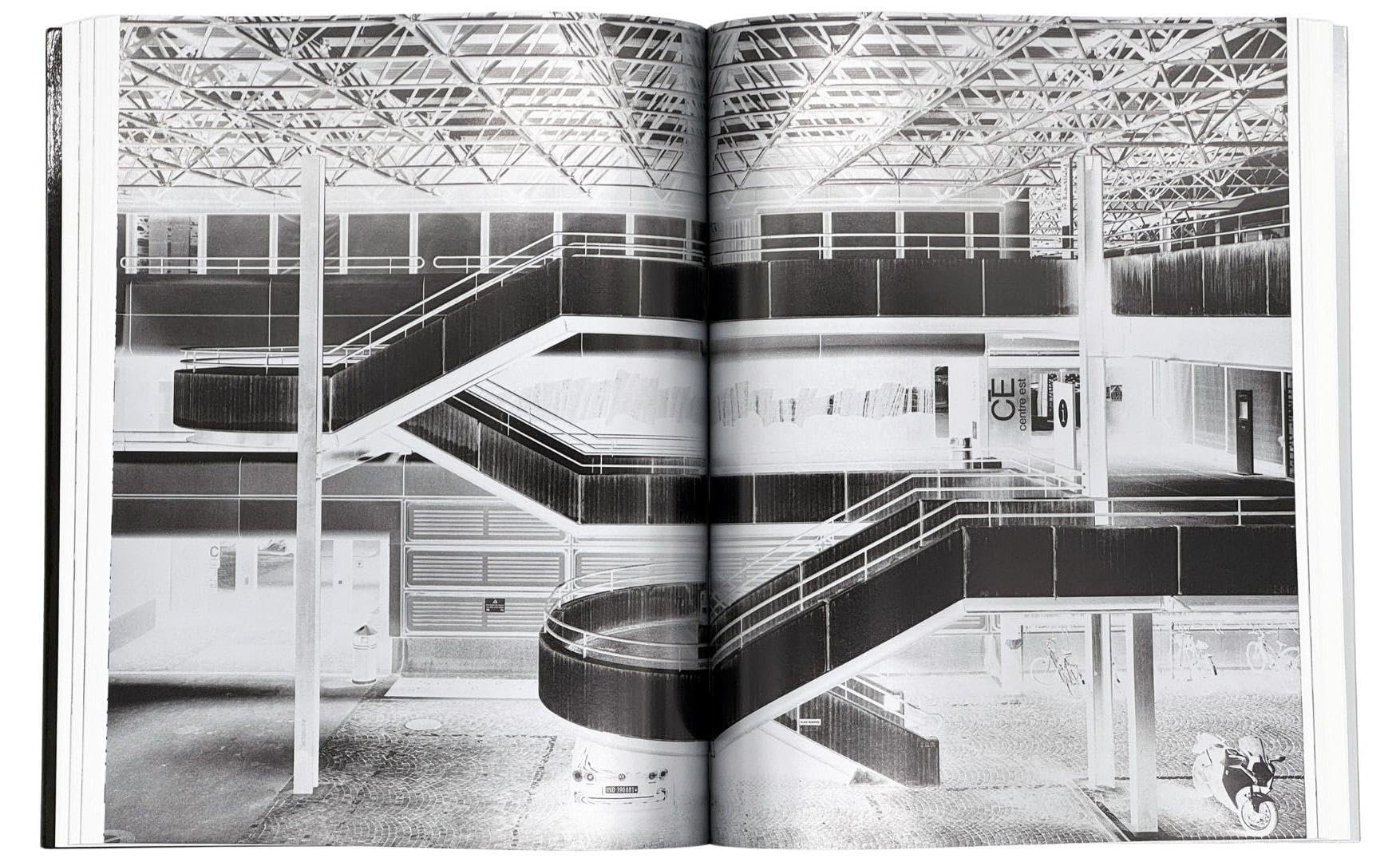 High-Tech Heritage: (Im)permanence of Innovative Architecture