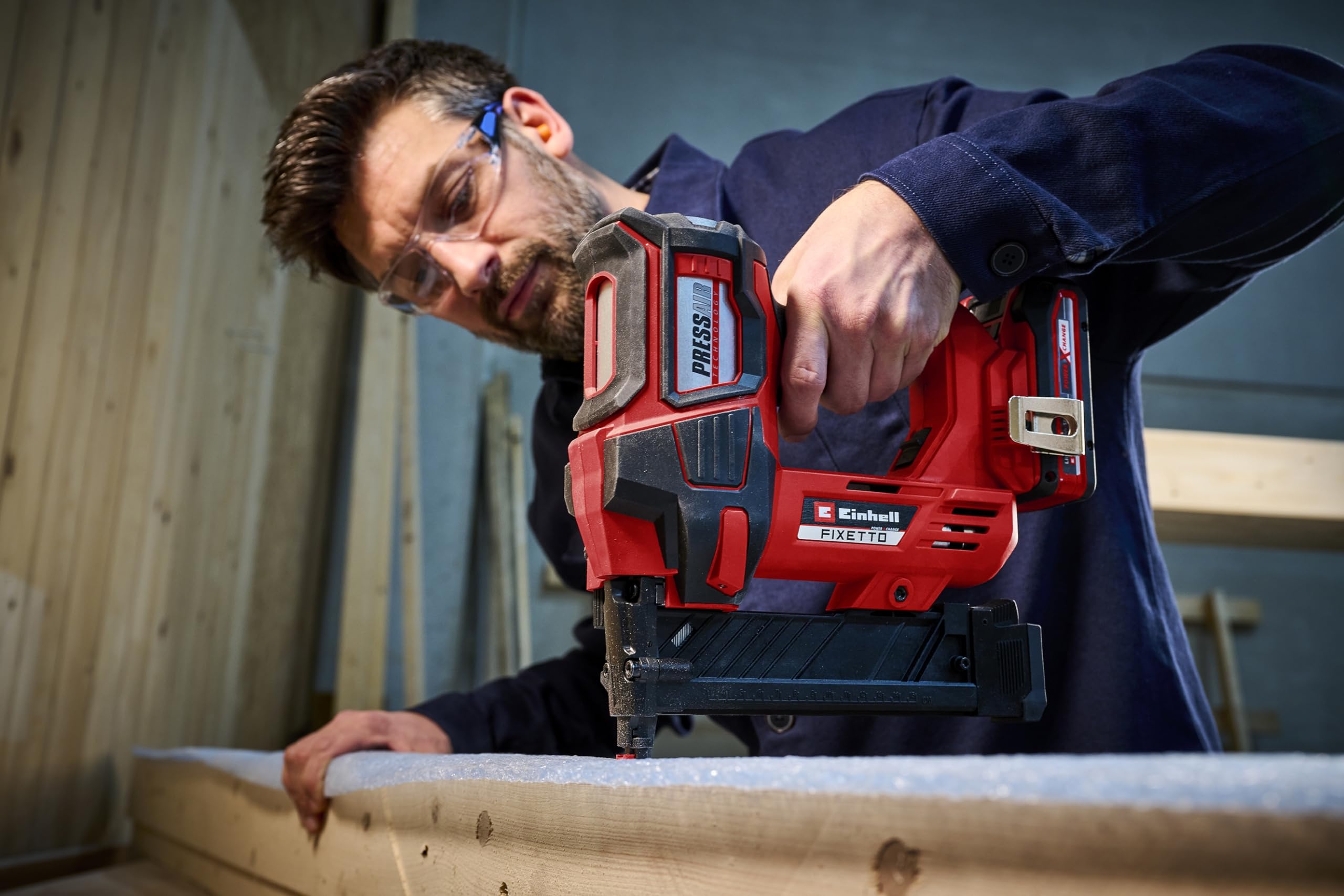 Einhell Professional clavadora con baterías FIXETTO 18/40 S Power X-Change (18 V, 60 tiros/min, máx. 40 mm de longitud de clavo, tiro individual / en serie, incl. 500 clavos, sin batería)