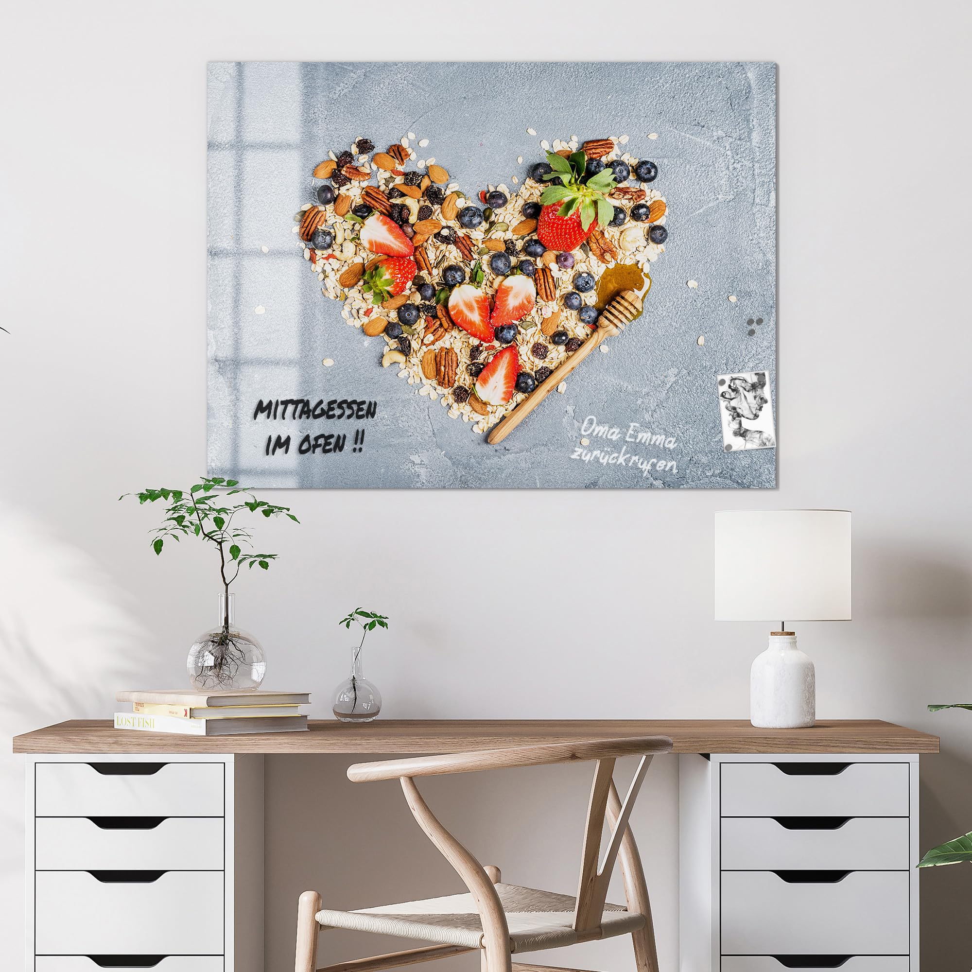 DEQORI Szklana tablica magnetyczna | wymiary 120 x 90 cm | motyw "Serce zdrowia" | tablica magnetyczna z magnesami, długopisem i chusteczką do kuchni i biura | tablica magnetyczna i do pisania