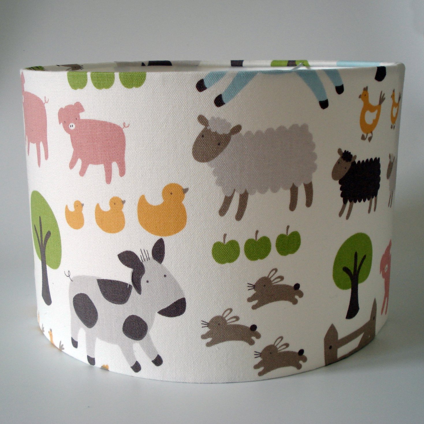CHILDREN'S FARM ANIMAL FABRIC CEILING SHADE LARGE