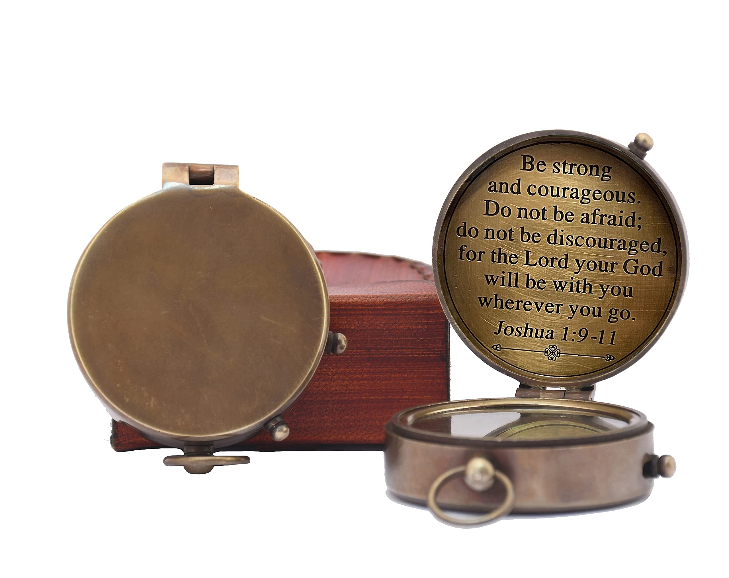 Brújula magnética direccional vintage náutica antigua con cita famosa de las Escrituras grabadas, regalos de bautismo con funda de cuero para seres queridos, hijo, padre, prometido. (Be Strong and