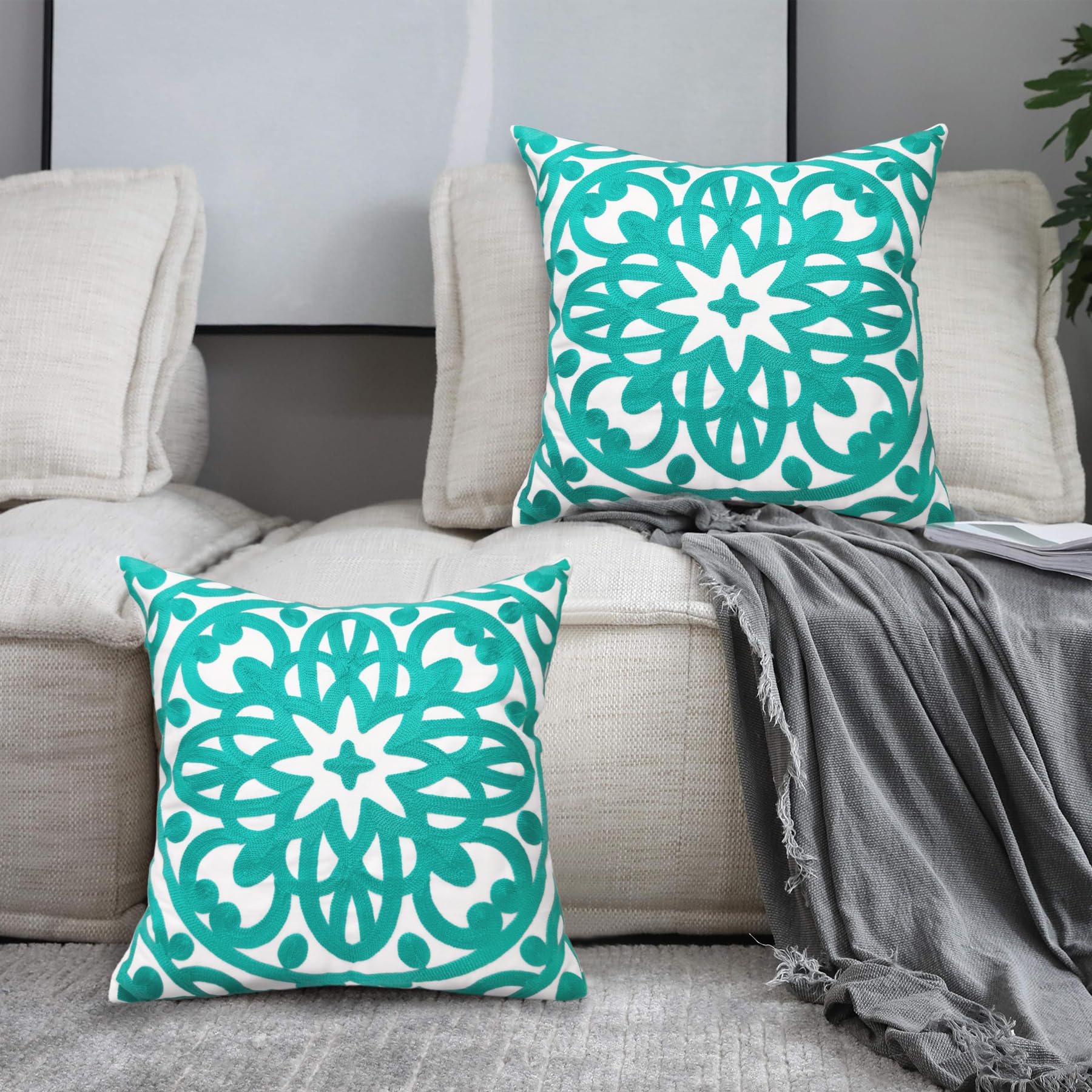 Alysheer Funda de almohada decorativa bordada 45,7 x 45,7 cm, moderna y clásica, con patrón de mandala turquesa, diseño de bordado, algodón, funda de cojín verde agua para sofá, sofá cama, dormitorio