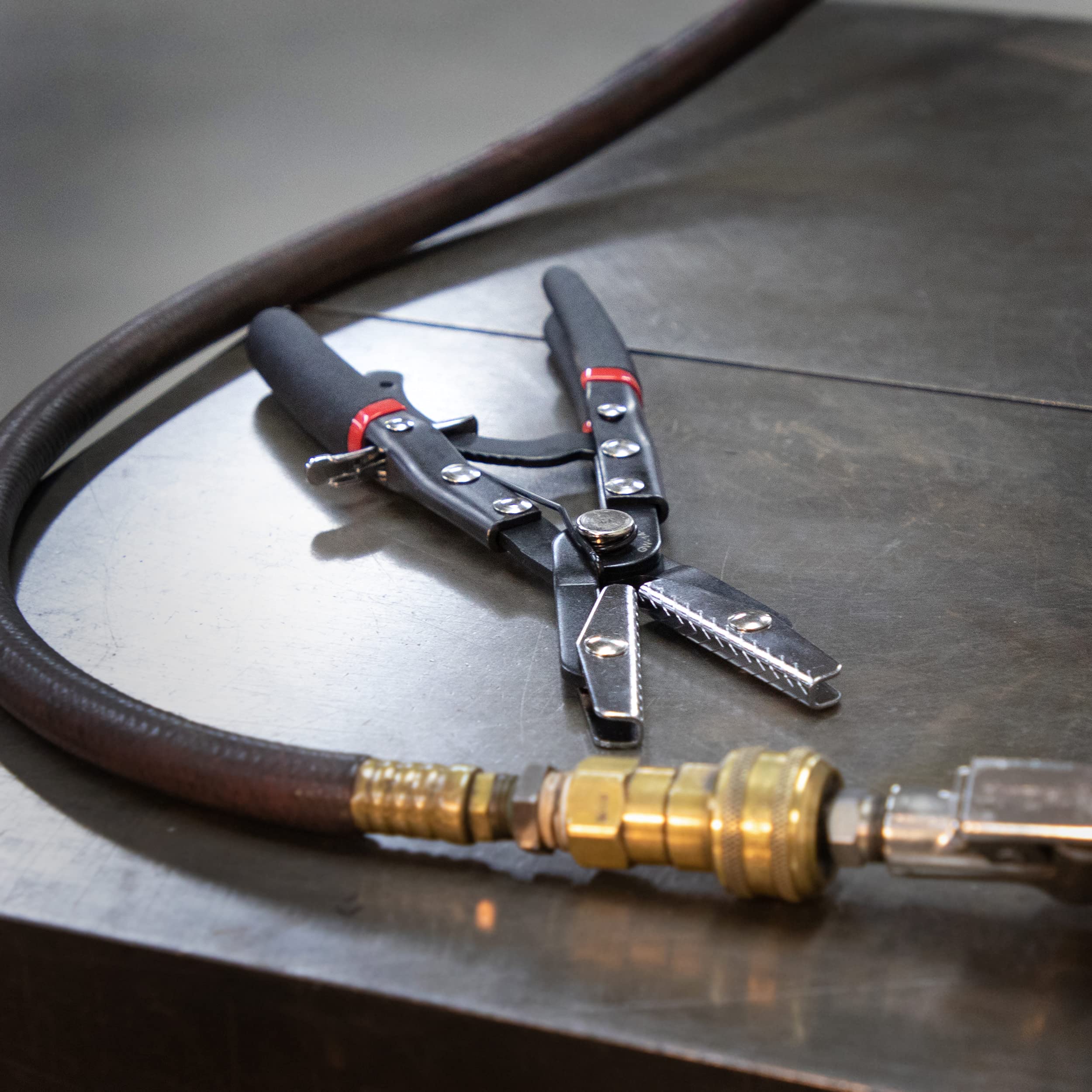 GEARWRENCH Szczypce zaciskowe do węża z grzechotką, 145, czarne