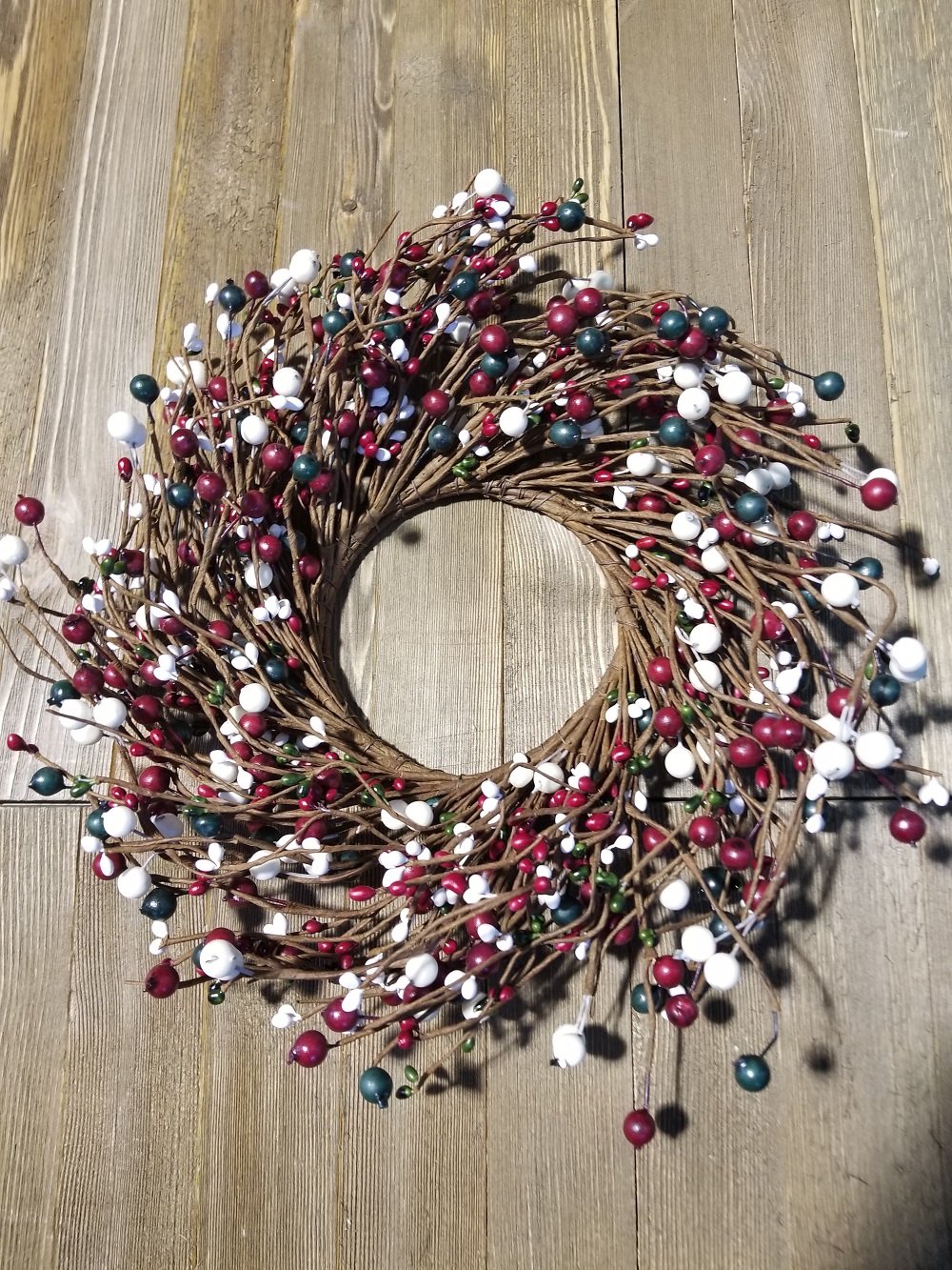 MerdCraft Pip Berry Combo Wreath 13" Red, Hunter Green, White