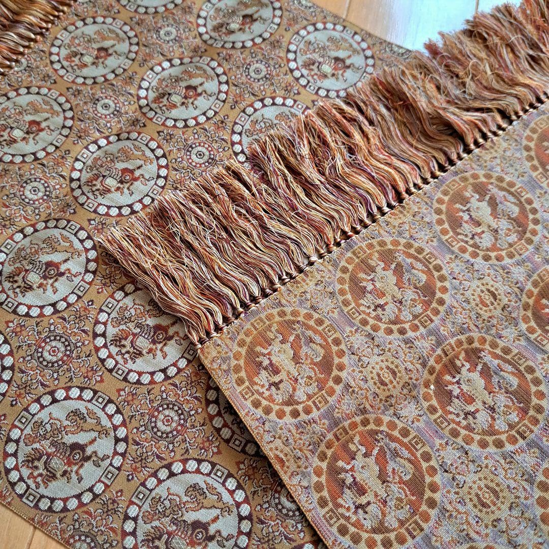 Amazon.co.jp: 法隆寺裂 西陣織 敷物 正絹 獅子狩文 テーブル センター  