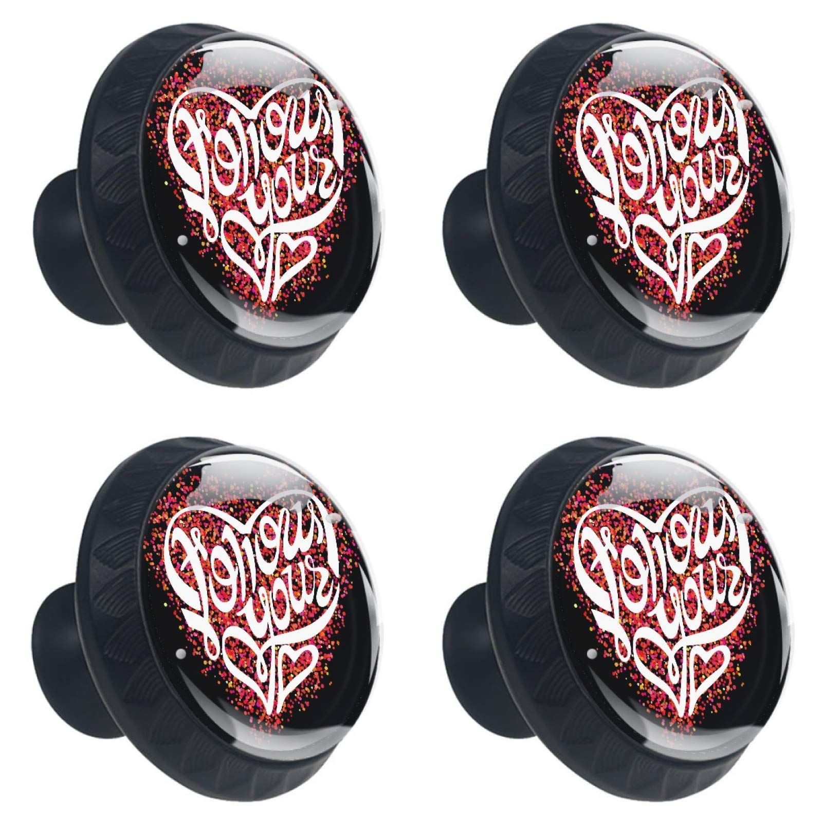 Boutons de placard en verre motif Love pour sublimer les meubles de cuisine et commodes