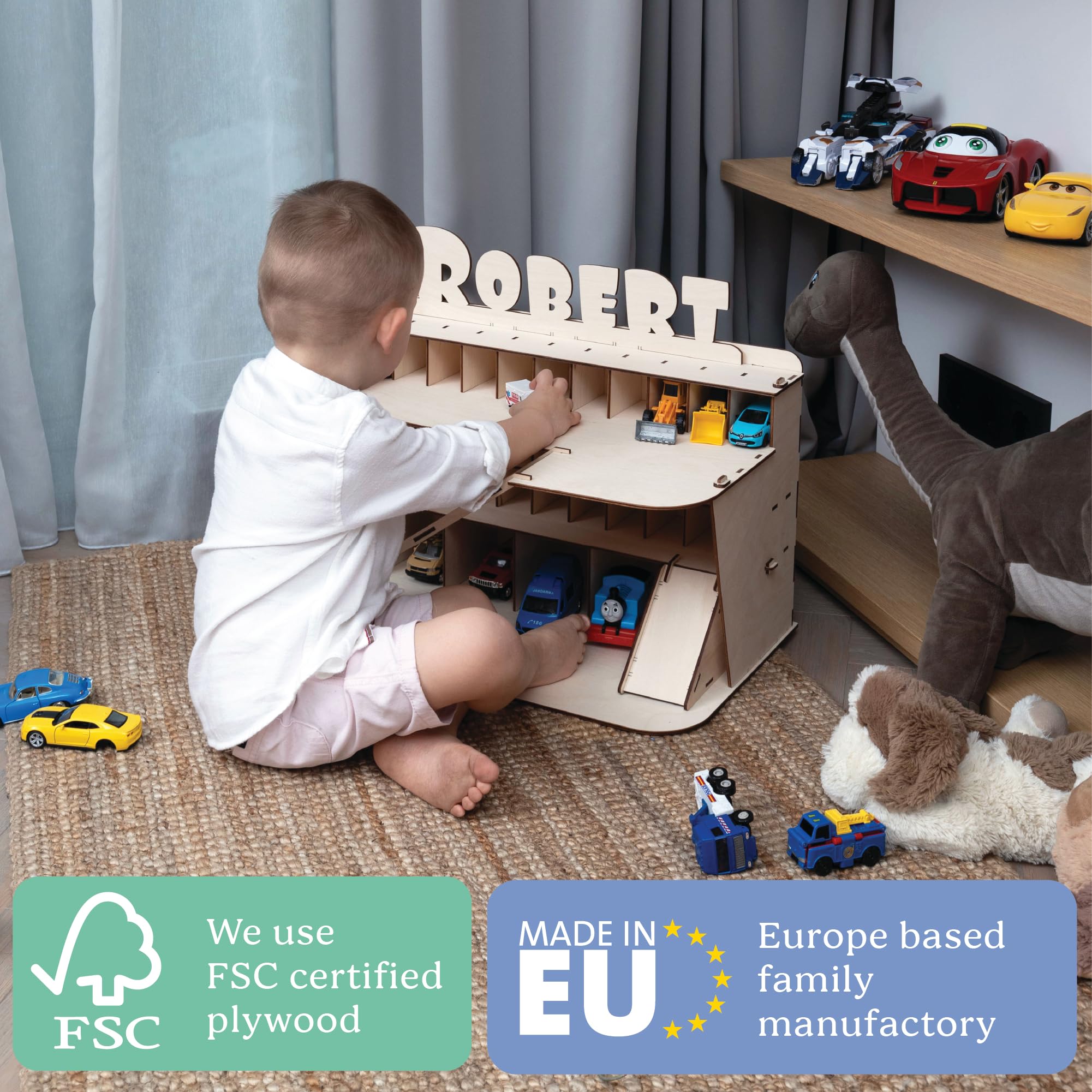 TOYBOX Nachhaltiges Holzspielzeug Auto Garage Set mit individuellem Namen, Spielzeug für Kinder ab 3 Jahren