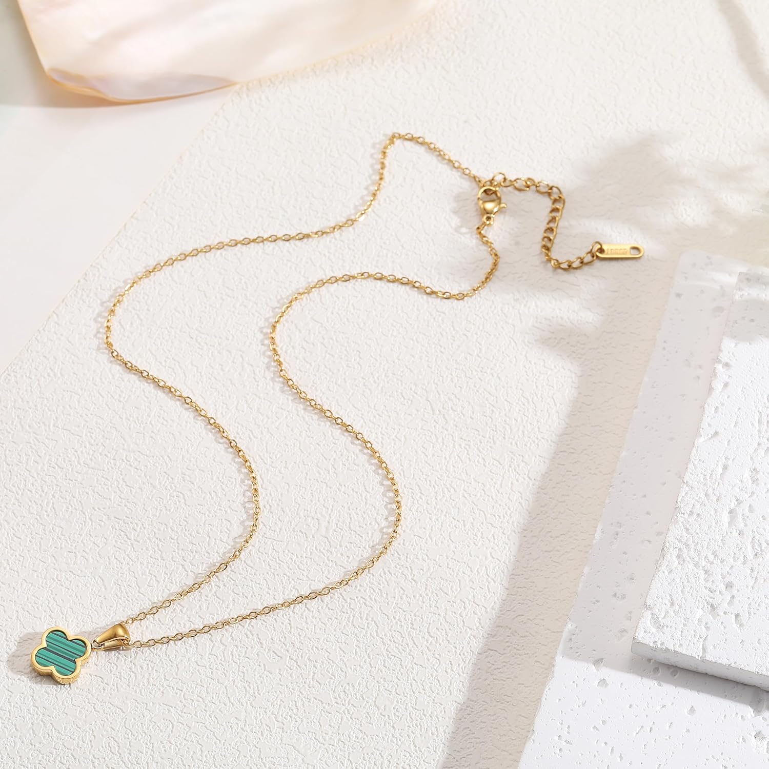 Clover Necklace for Women 18K Gold Plated Four Leaf Clover Pendant Necklaces Lucky Jewelry Gifts for Women - Image 4