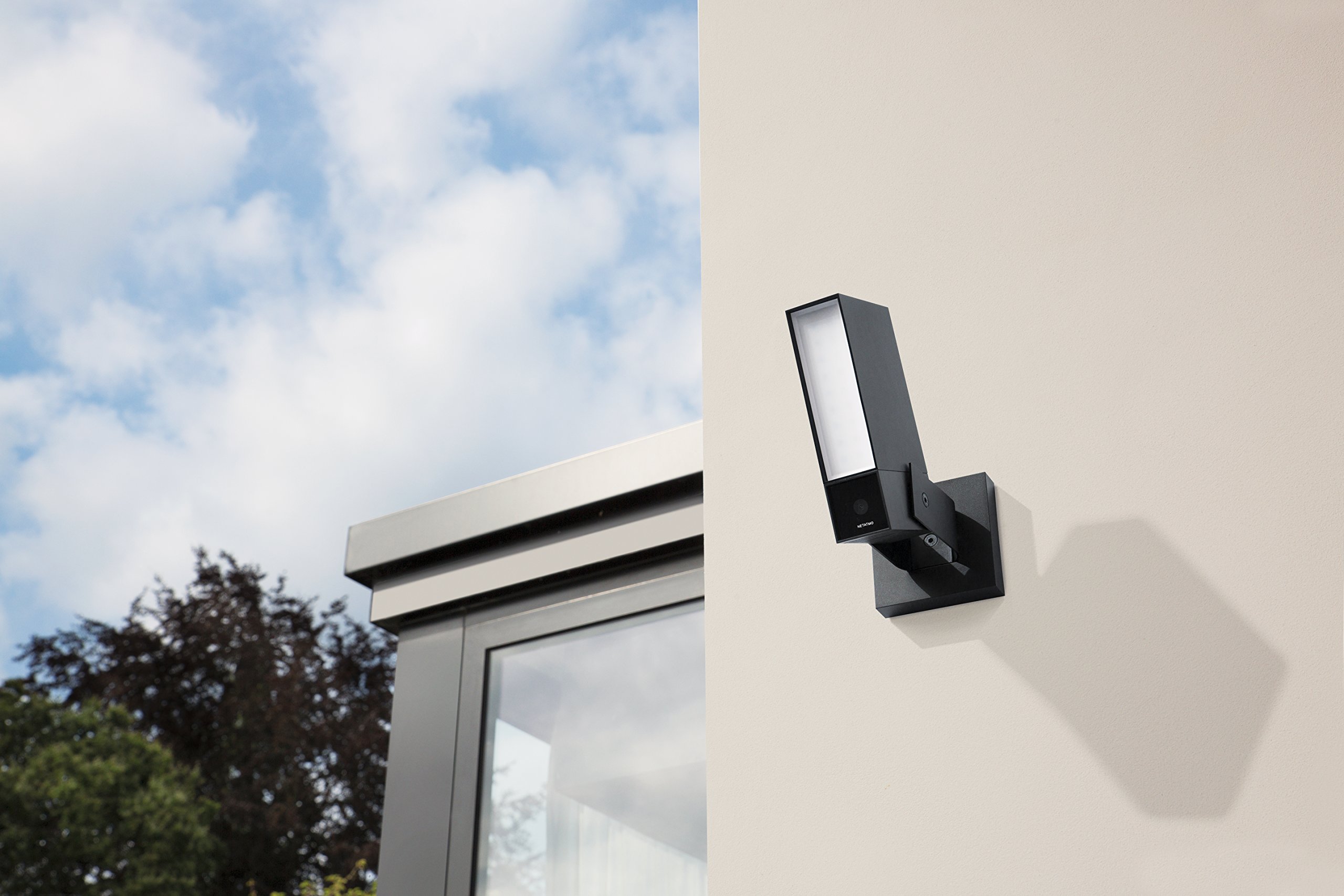 Amazon.co.jp: 車、人、動物を検出するNetatmo Presence屋外監視カメラ 