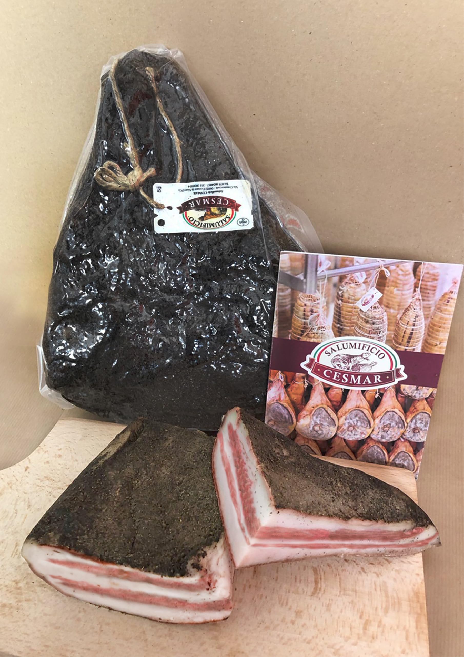 La véritable Guanciale 1 kg GOURMET | Pièce entièr Non découpé | Expédié dans un emballage isotherme Charcuterie italienne | séchée au poivre, Idéal pour la carbonara et l'amatriciana