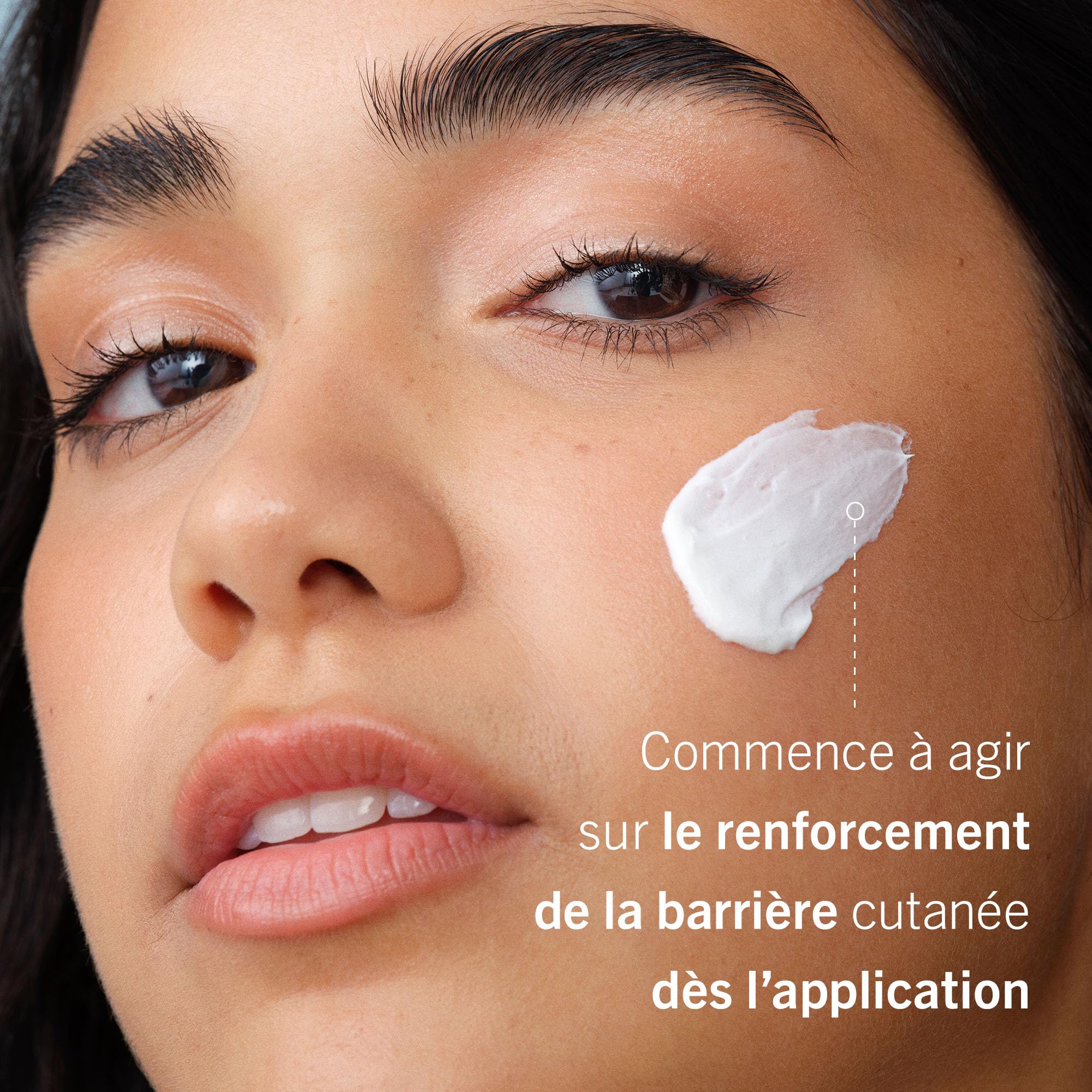 First Aid Beauty FAB, Ultra Repair Cream, Crème Ultra Réparatrice, Crème Hydratante Intensive pour Visage et Corps (170 g), Protège et Restaure la Peau Grasse ou Sensible