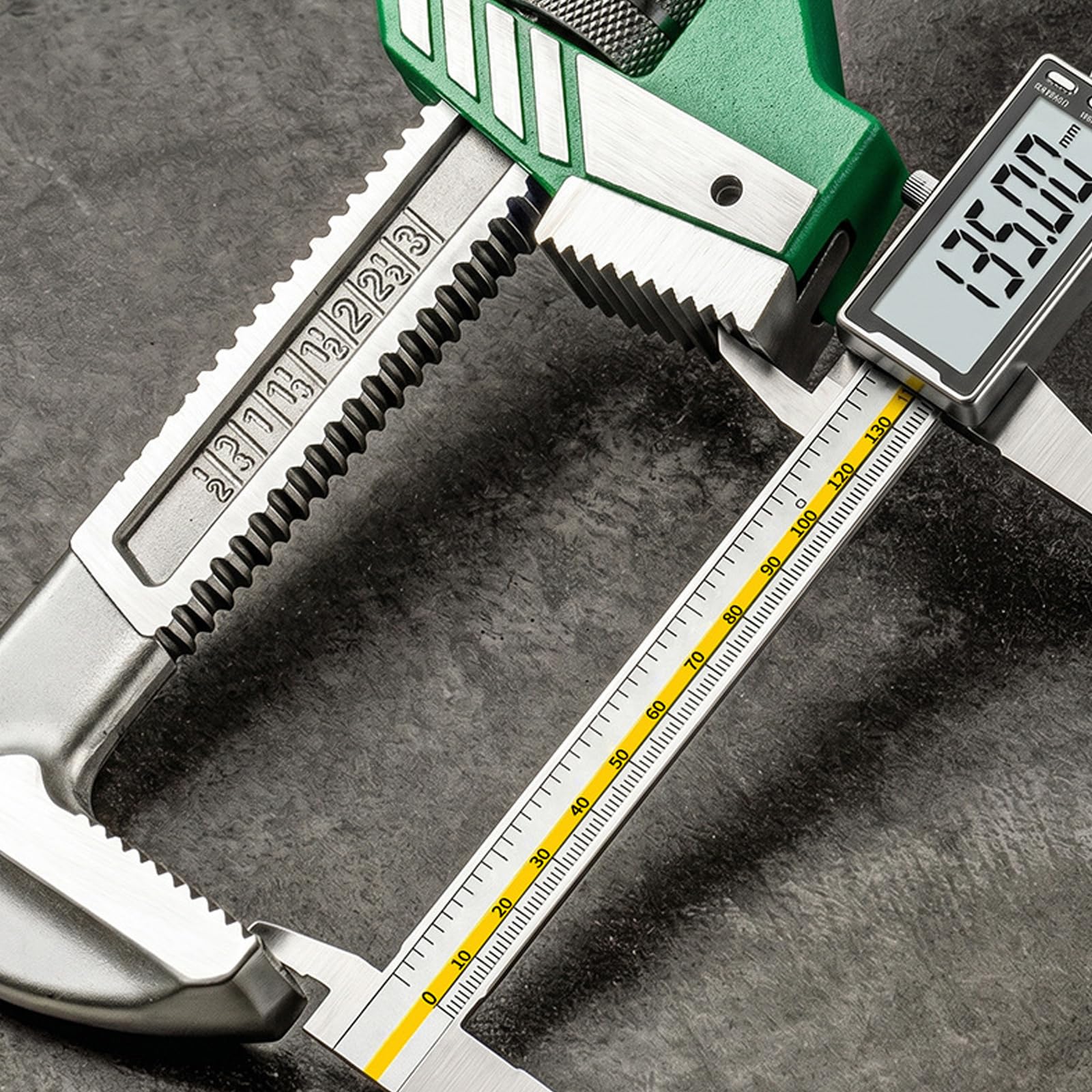 Clé de service pour raccords de tuyauterie avec dents, 8 INCHES