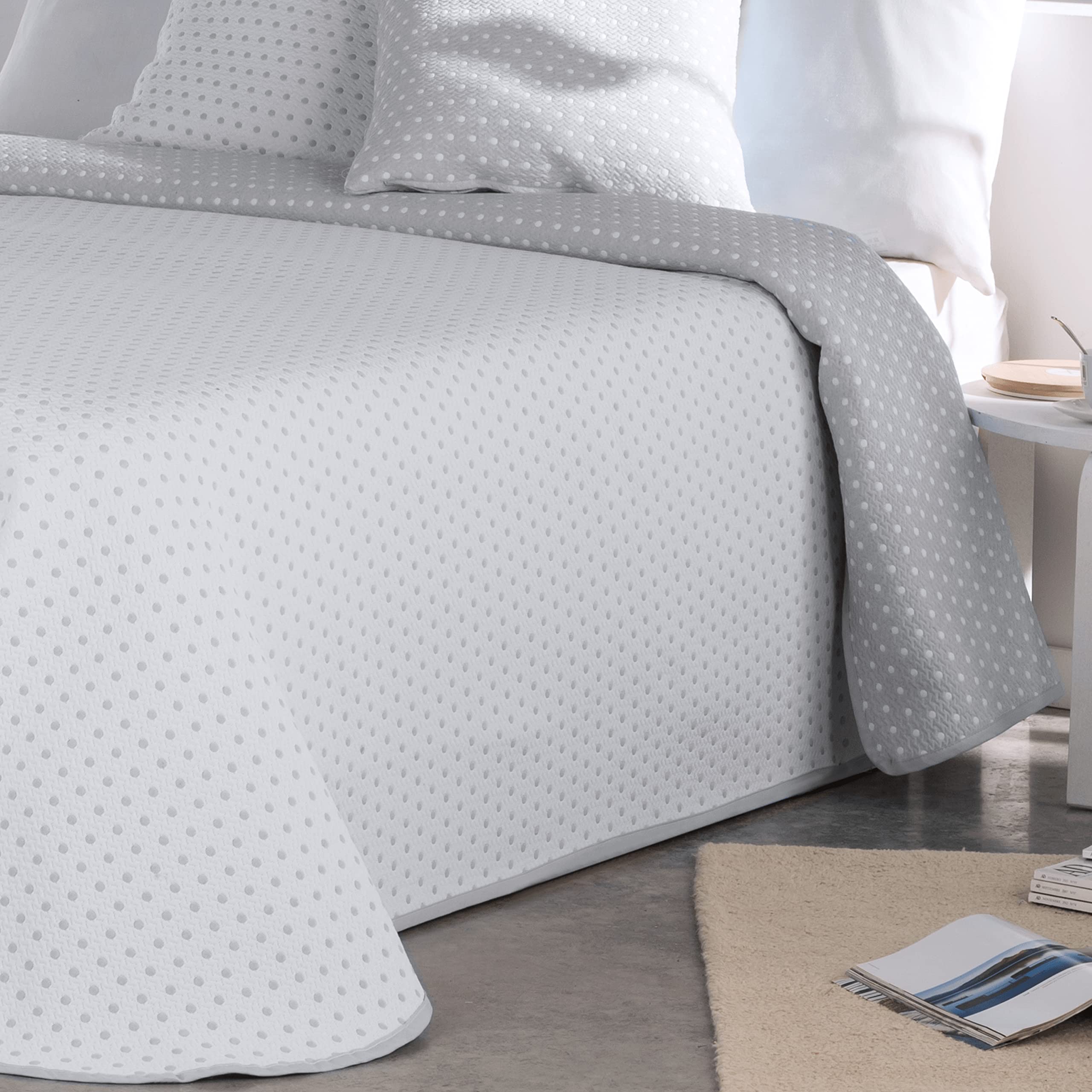VIALMAN Colcha Bouti Ligera Sofia 26 para Cama de Matrimonio de 180 cm y de 200 cm | Tamaño Colcha 270 x 270 cm, Color Gris