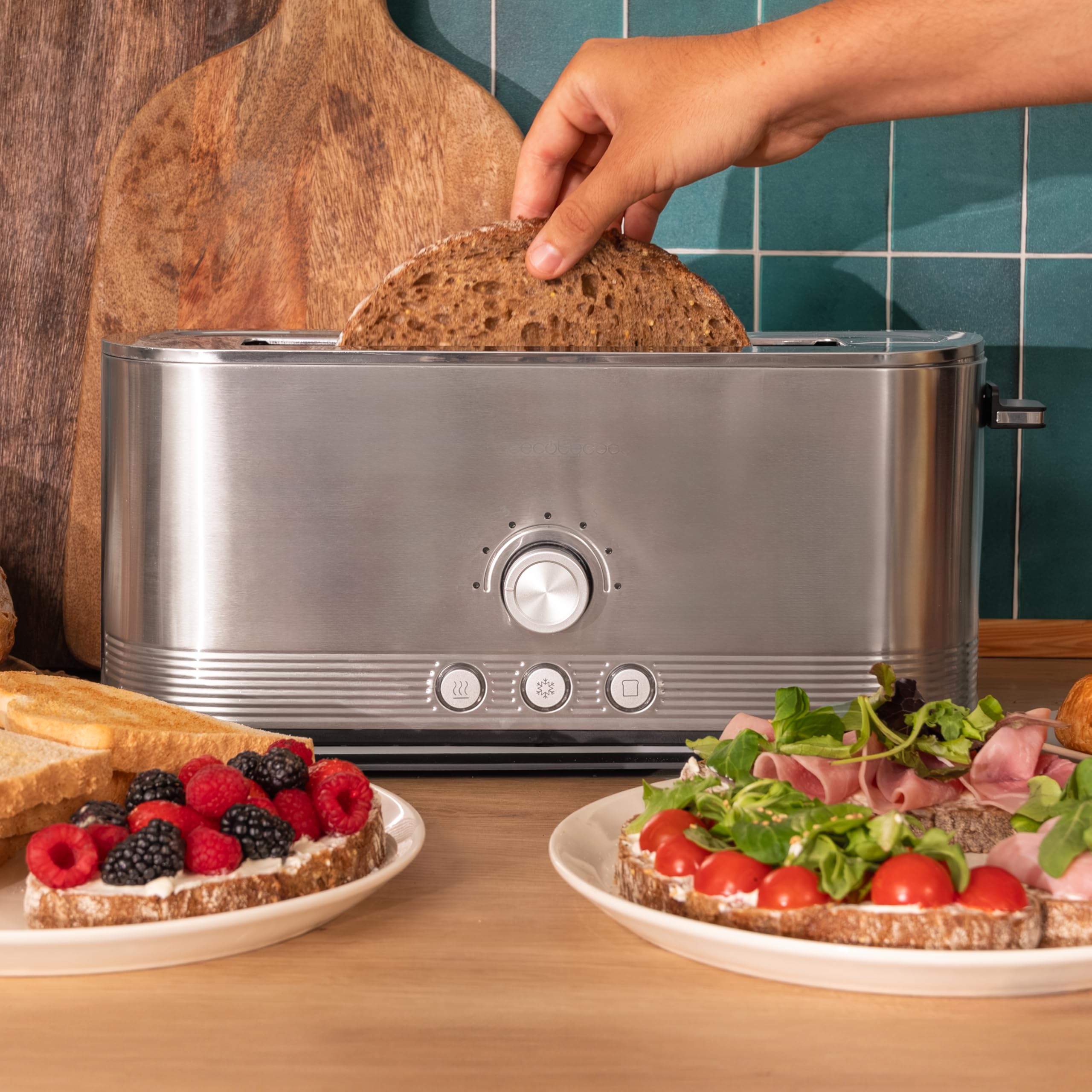 Cecotec Tostadora Vertical de Acero con Ranura Larga Shine&Toast Extra. 1050W, Capacidad para 2 Tostadas, Ranura Ancha de 3,8cm, Anillo Luminoso, 7 Niveles de Tostado, Varillas Superiores