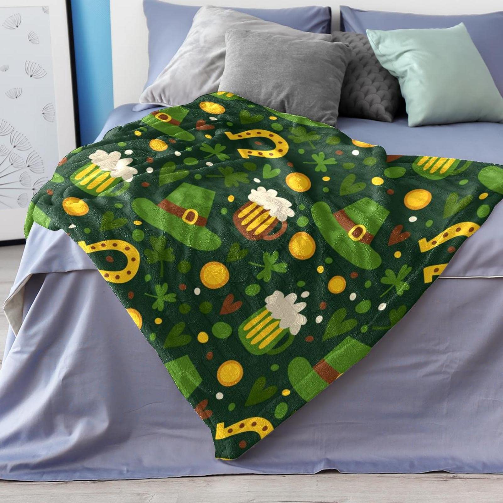Coperta in pile con motivo verde per divano, divano o letto