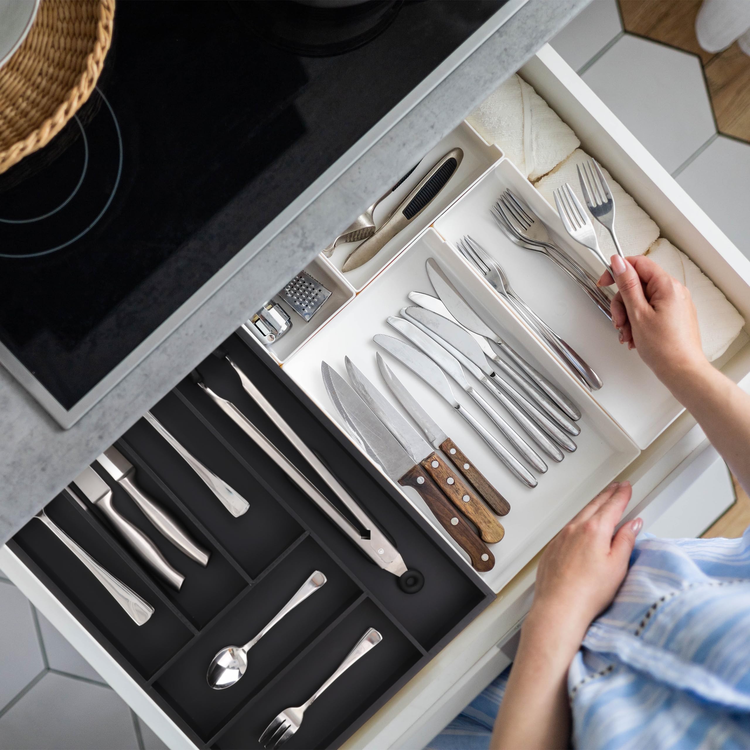 Relaxdays Bamboo Cutlery Tray, 6 Compartments, HWD: 5 x 46 x 28 cm, Kitchen Drawer Insert, Silverware Organiser, Black - Image 3
