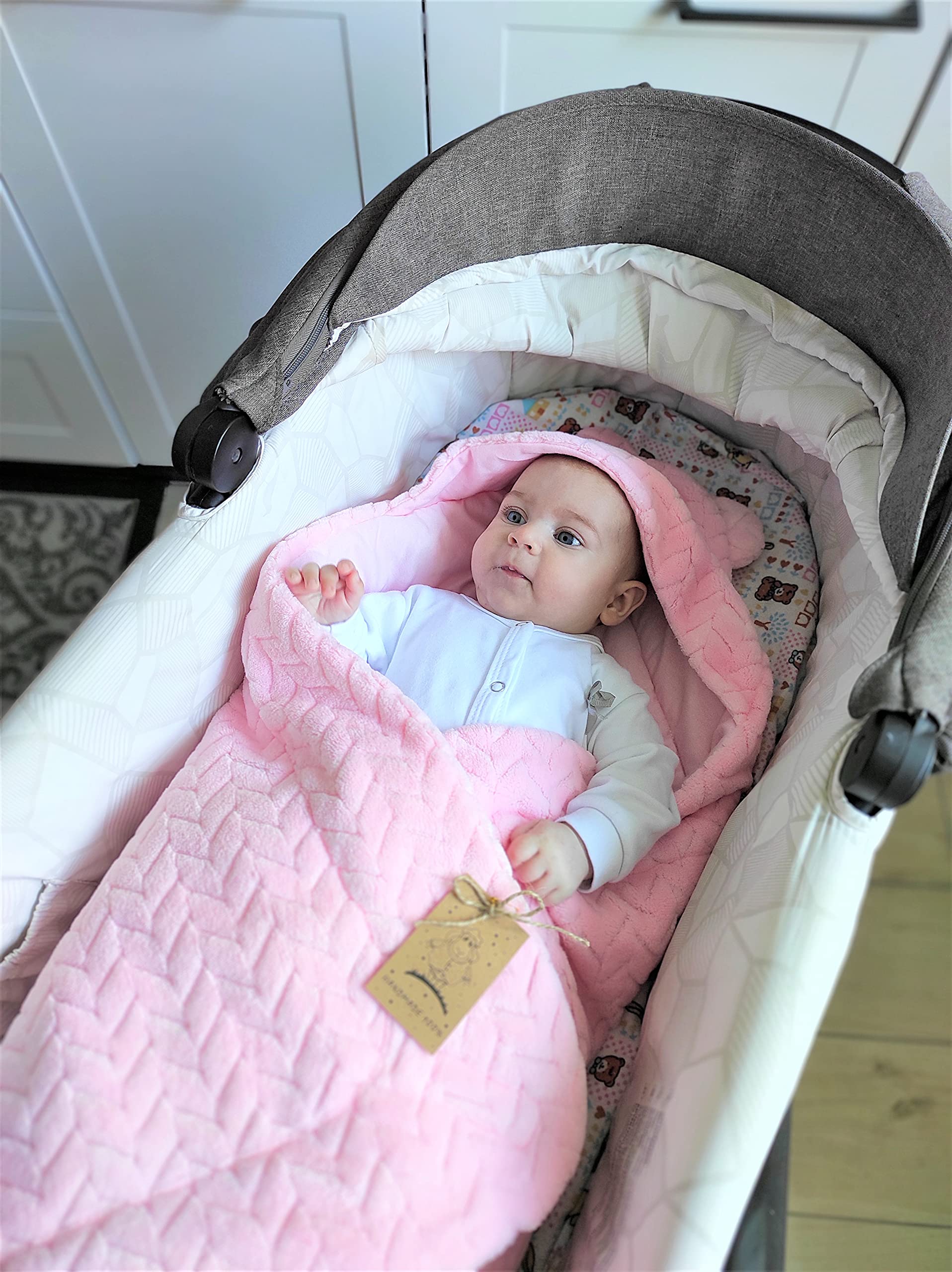 Bo Manta para portabebés, cochecito y asientos infantiles. Manta para recién nacidos en tamaño ideal 80 x 80 cm, con capucha y cierre de velcro para invierno y verano