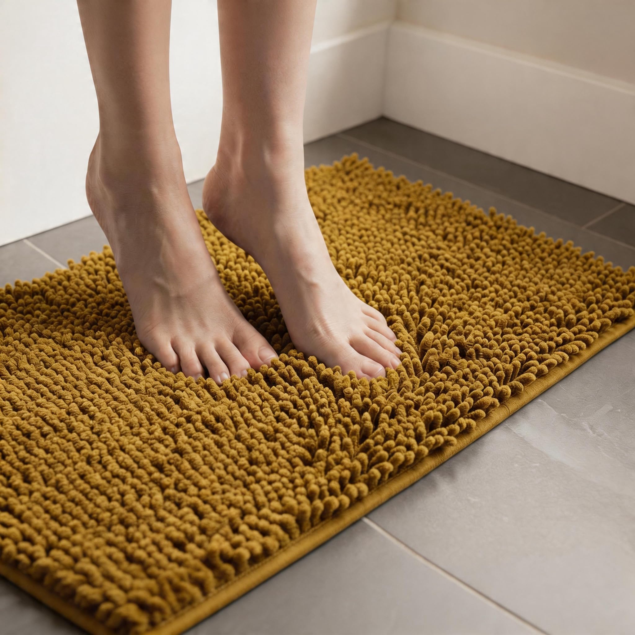 MEGAROOM Non Slip Chenille Bath Mat - Absorbent Bathroom Mat - Extra Soft Bath Mat for Bathroom - Non Slip Anti Mould with 60 x 90 cm, Machine Washable, Ginger