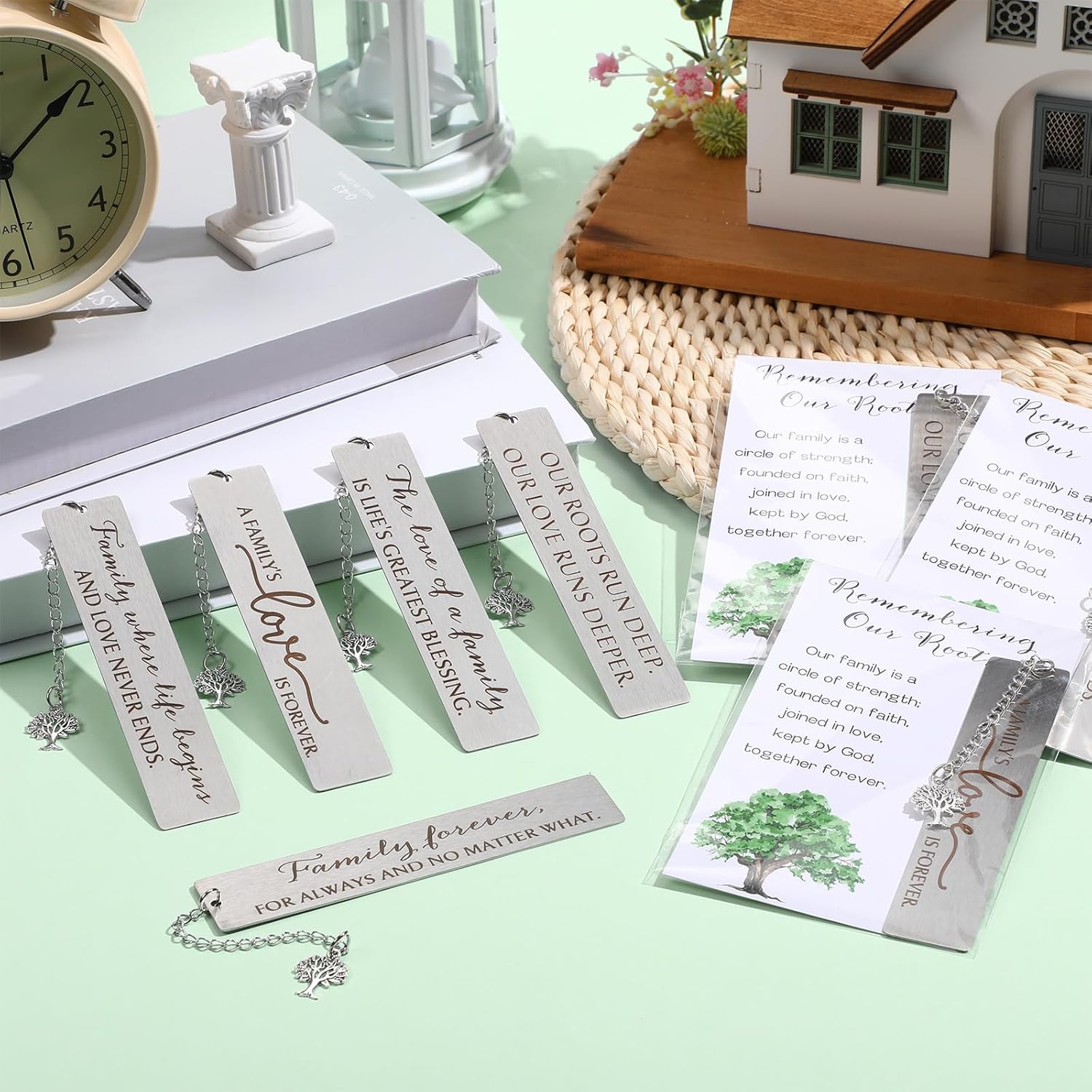 Skyygemm 40 Set Family Reunion Party Favors 5 Style Metal Bookmark with Family Tree Pendent Family Reunion Bookmarks Remembering Our Roots Cards with Bags for Family Gathering Guests Book Lovers