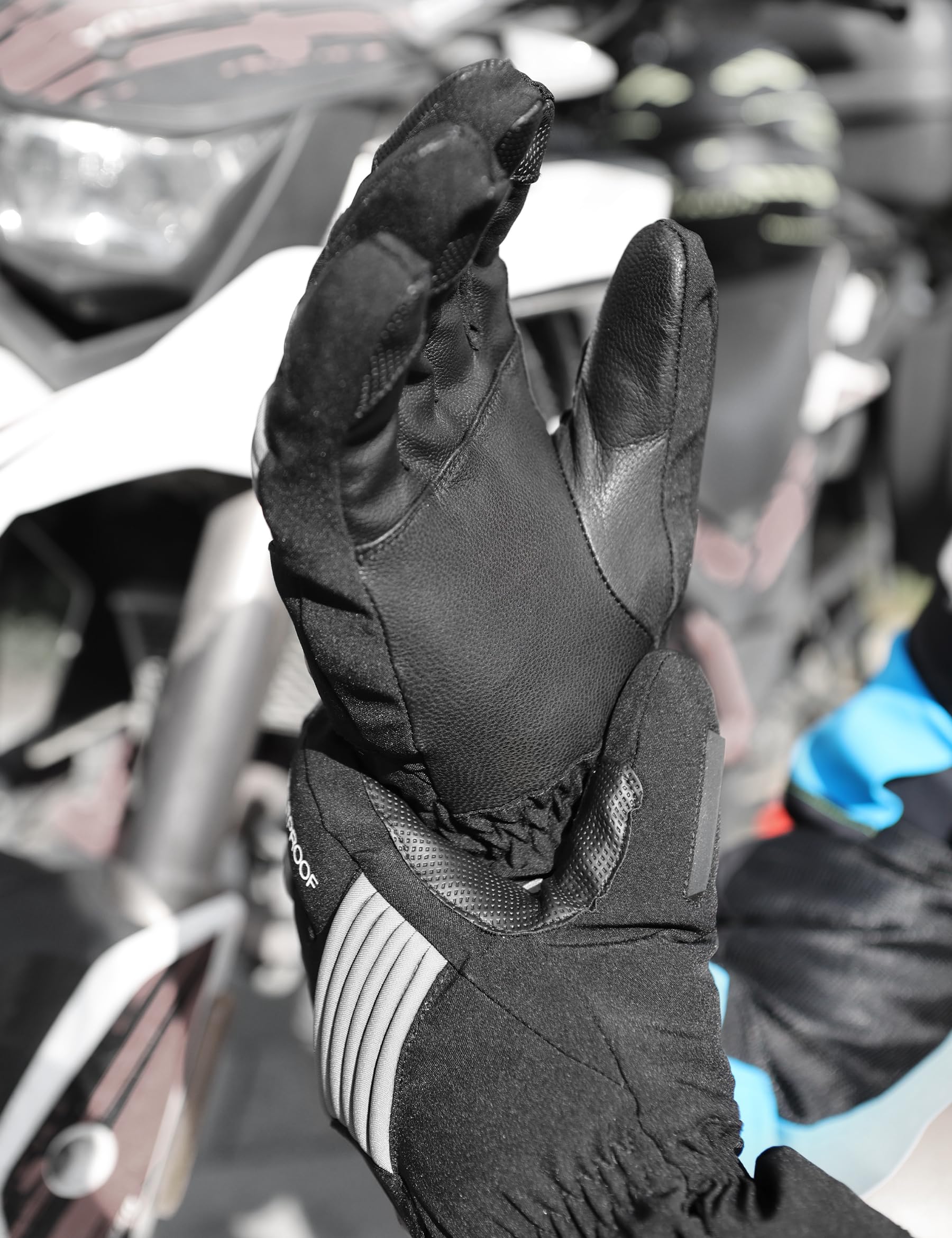 KUTOOK Beheizbare Handschuhe Wasserdicht Motorradhandschuhe Winter Skihandschuhe Schwarz 2.5-5 Stunden