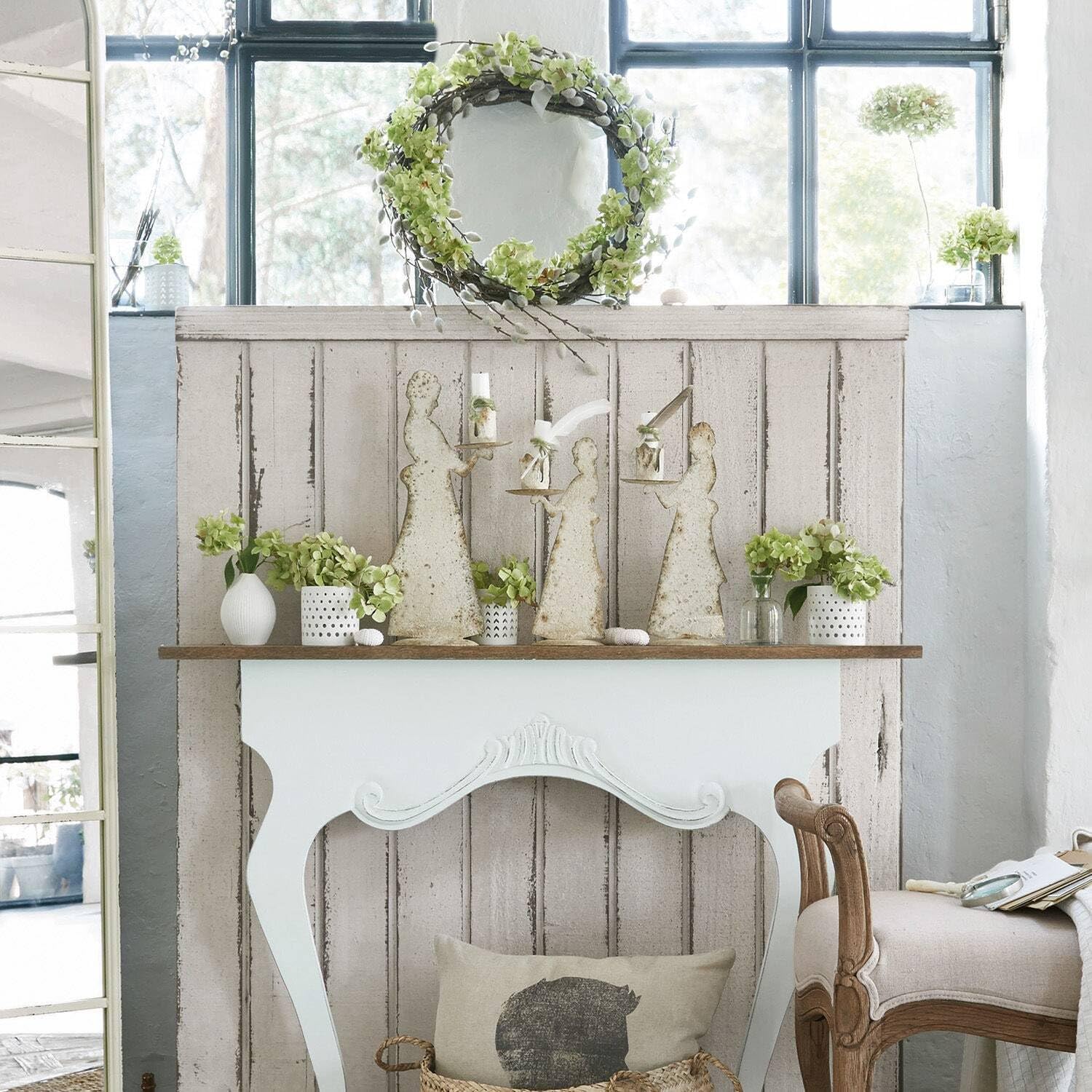 Loberon Kerzenständer 3er Set Chanler - antikweiß, antikweiß | wunderschönes Shabby-Finish, Romantisches Vintage-Flair, für Stabkerzen, Kerzenhalter, Kerzenleuchter, Eisen