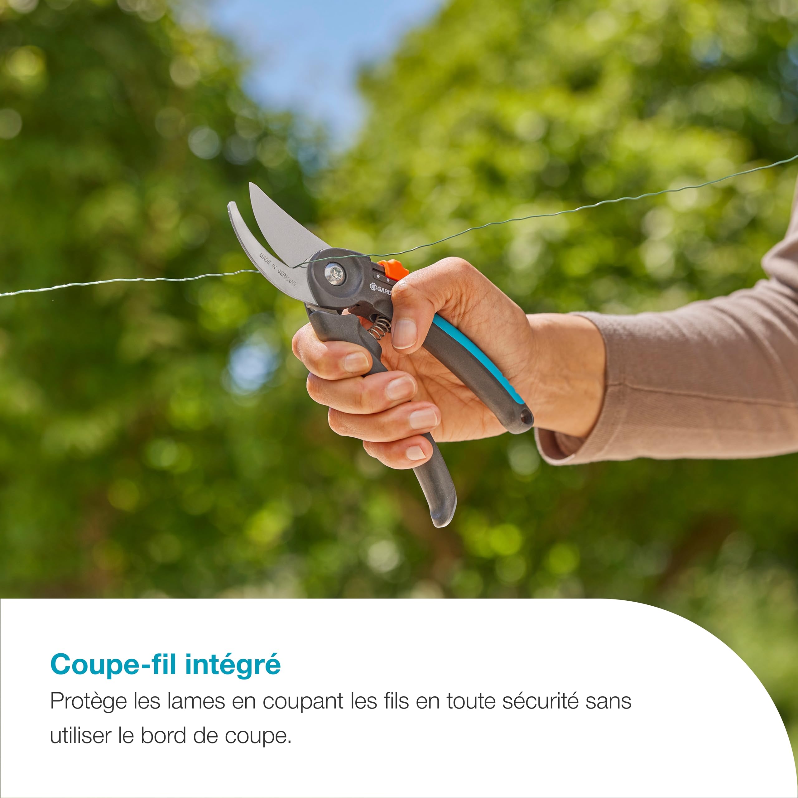 Gardena Cisaille de jardin PremiumCut Flex: coupe en dérivation, pour bois frais, diamètre de coupe 24 mm, poignées ergonomiques, lames PowerCoating, fabriquée en Allemagne (12242-20)
