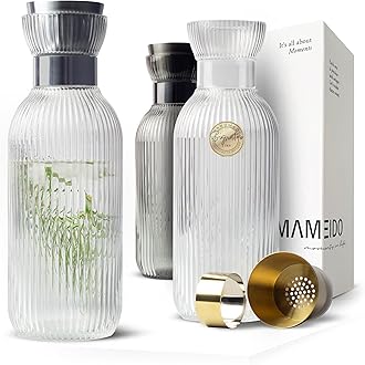 MAMEIDO Water Carafe 1 l, Glass Carafe with Pour spout & Sieve, Hand-Blown Water jug ​​with Noble Look for Special Occasions, carafes to give as a Gift (Crystal Silver)