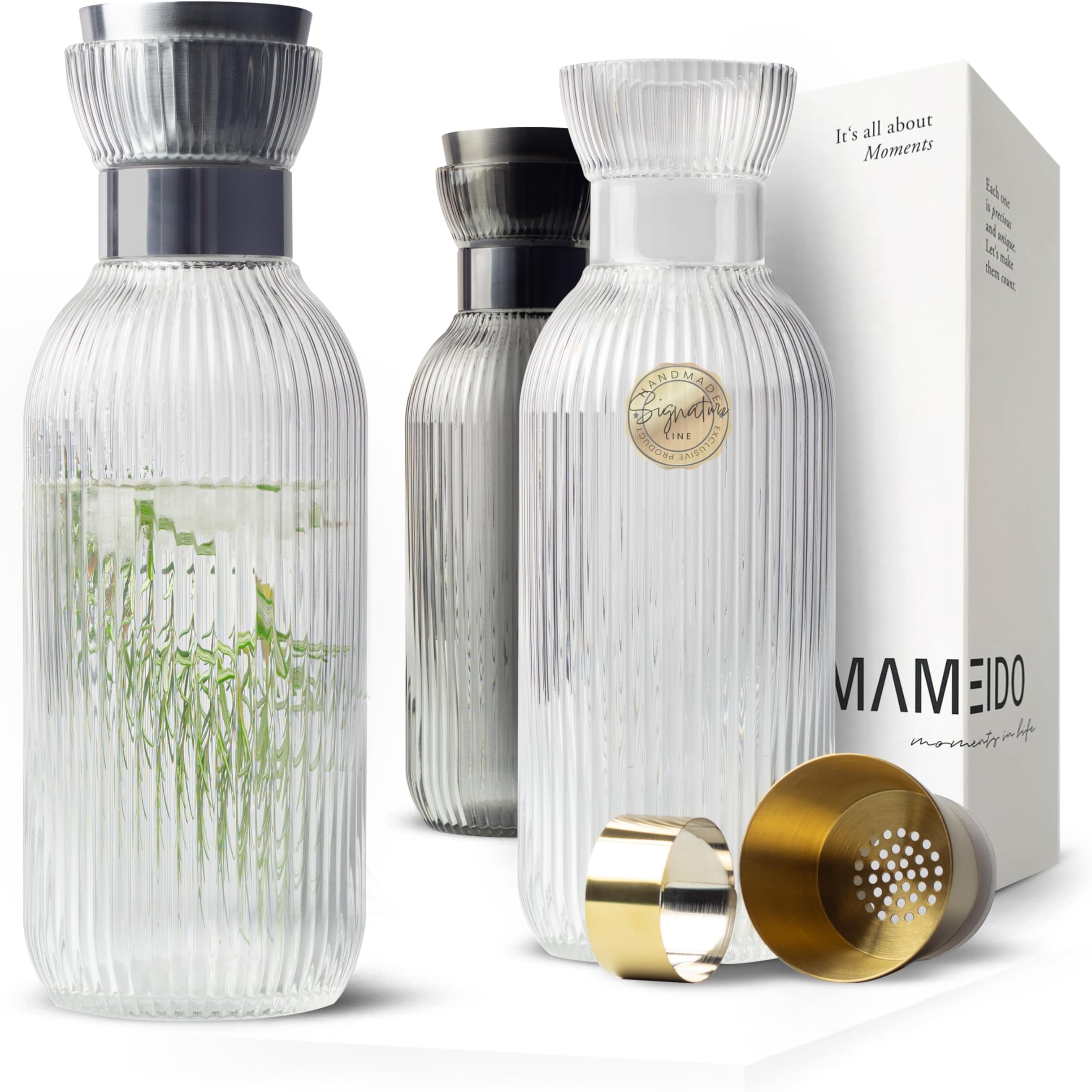 MAMEIDOWater Carafe 1 l, Glass Carafe with pour spout & sieve, Hand-blown Water jug ​​with noble look for special occasions, carafes to give as a gift (Crystal Silver)
