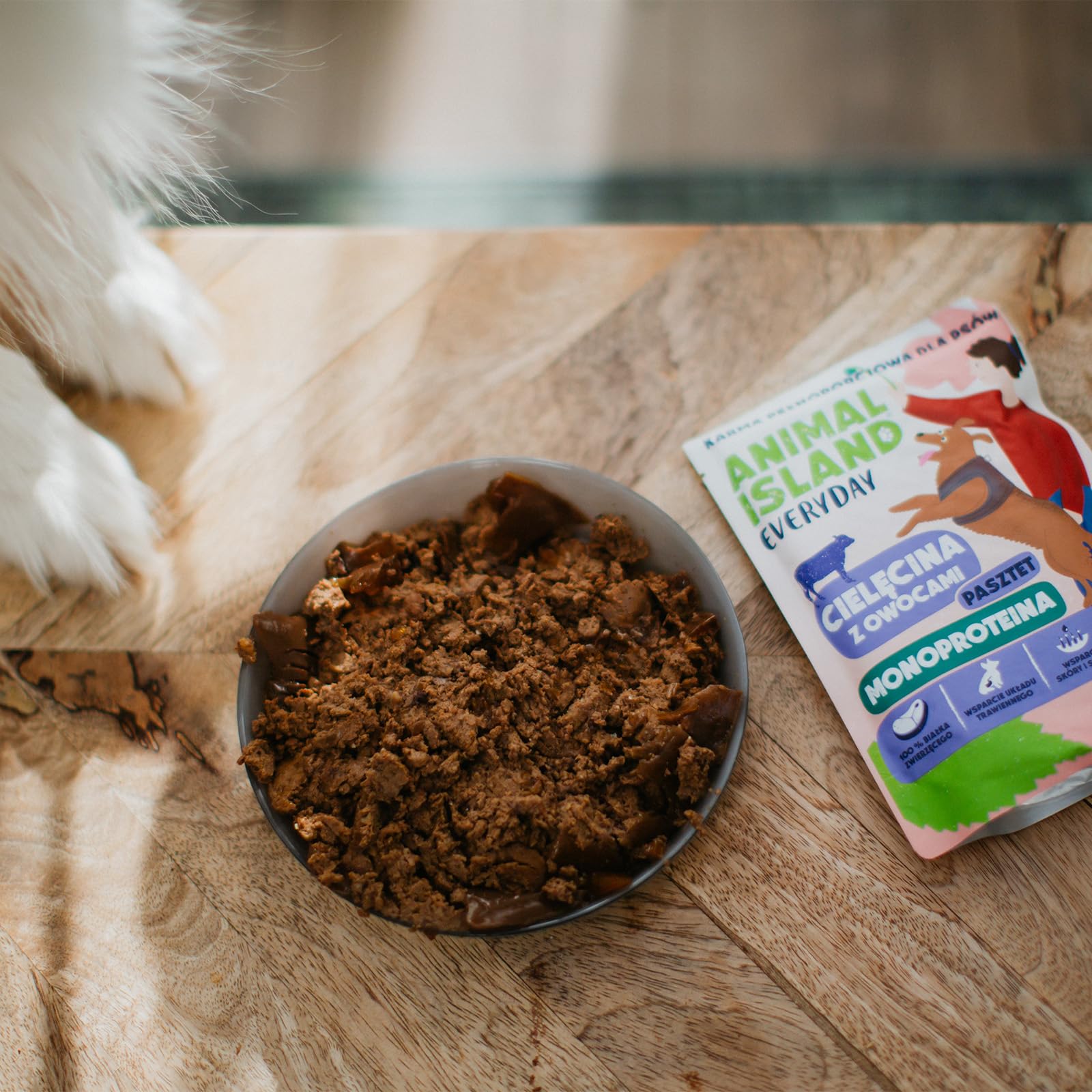 Animal Island Everyday Comida Húmeda Monoproteína para Perro Adulto Paté de Ternera con Manzana Arándano Rojo y Arándano Bolsita Sin Cereales, 9 x 300g